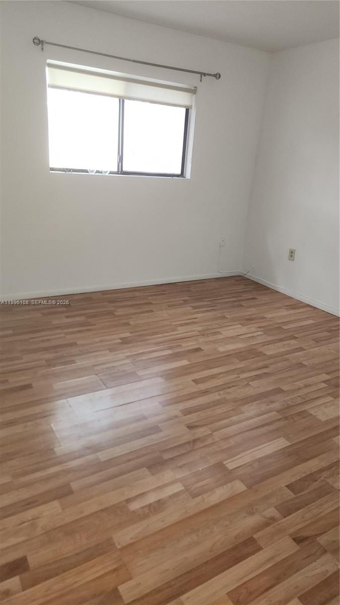 210 E Palm Cir E Pembroke Pines, FL 33025