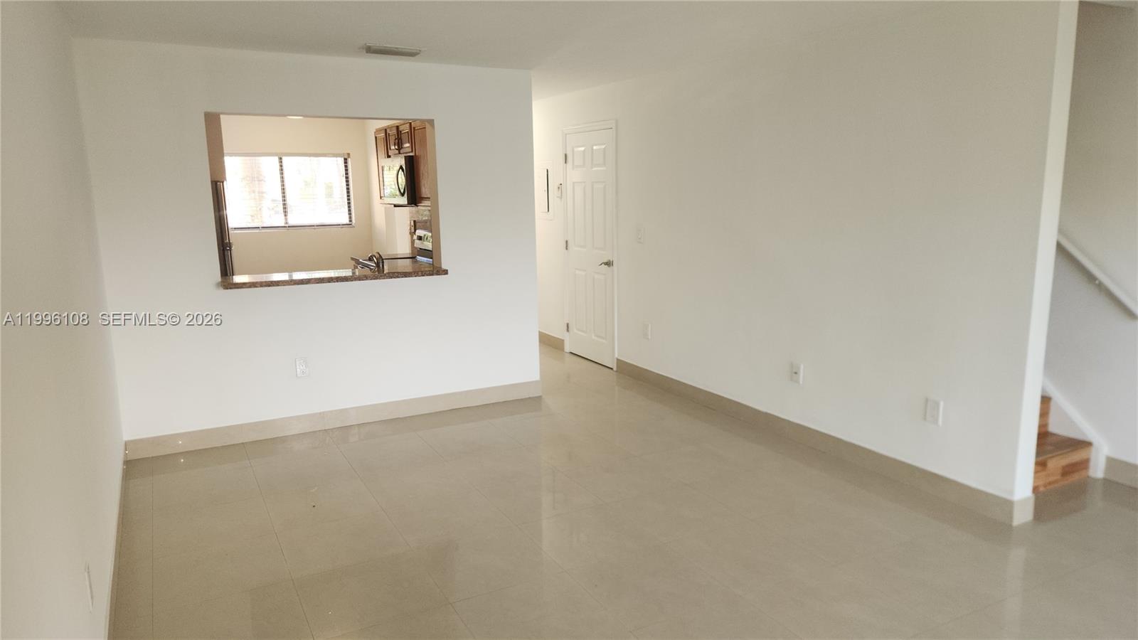 210 E Palm Cir E Pembroke Pines, FL 33025