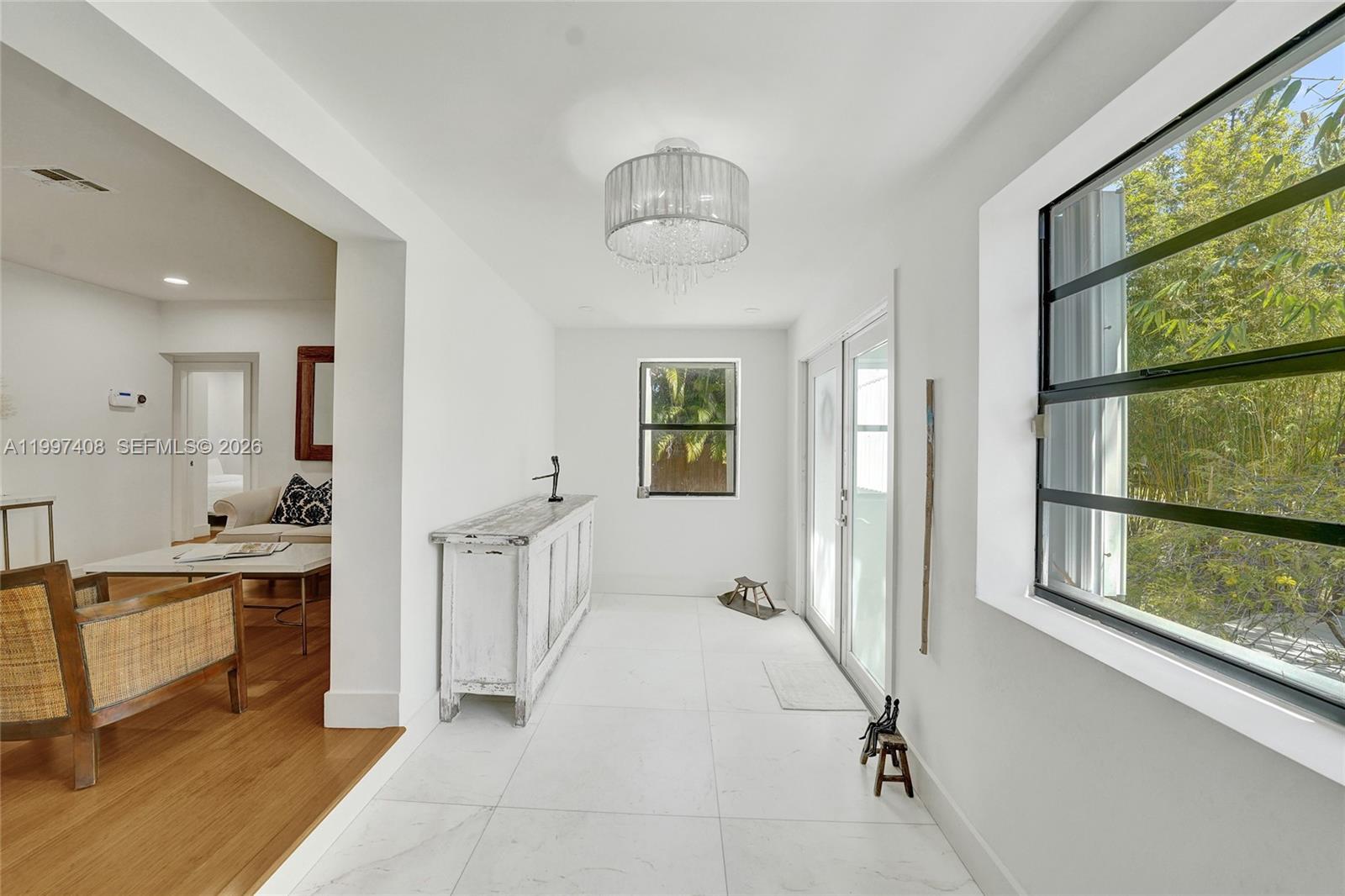 1515 Dewey St Hollywood, FL 33020