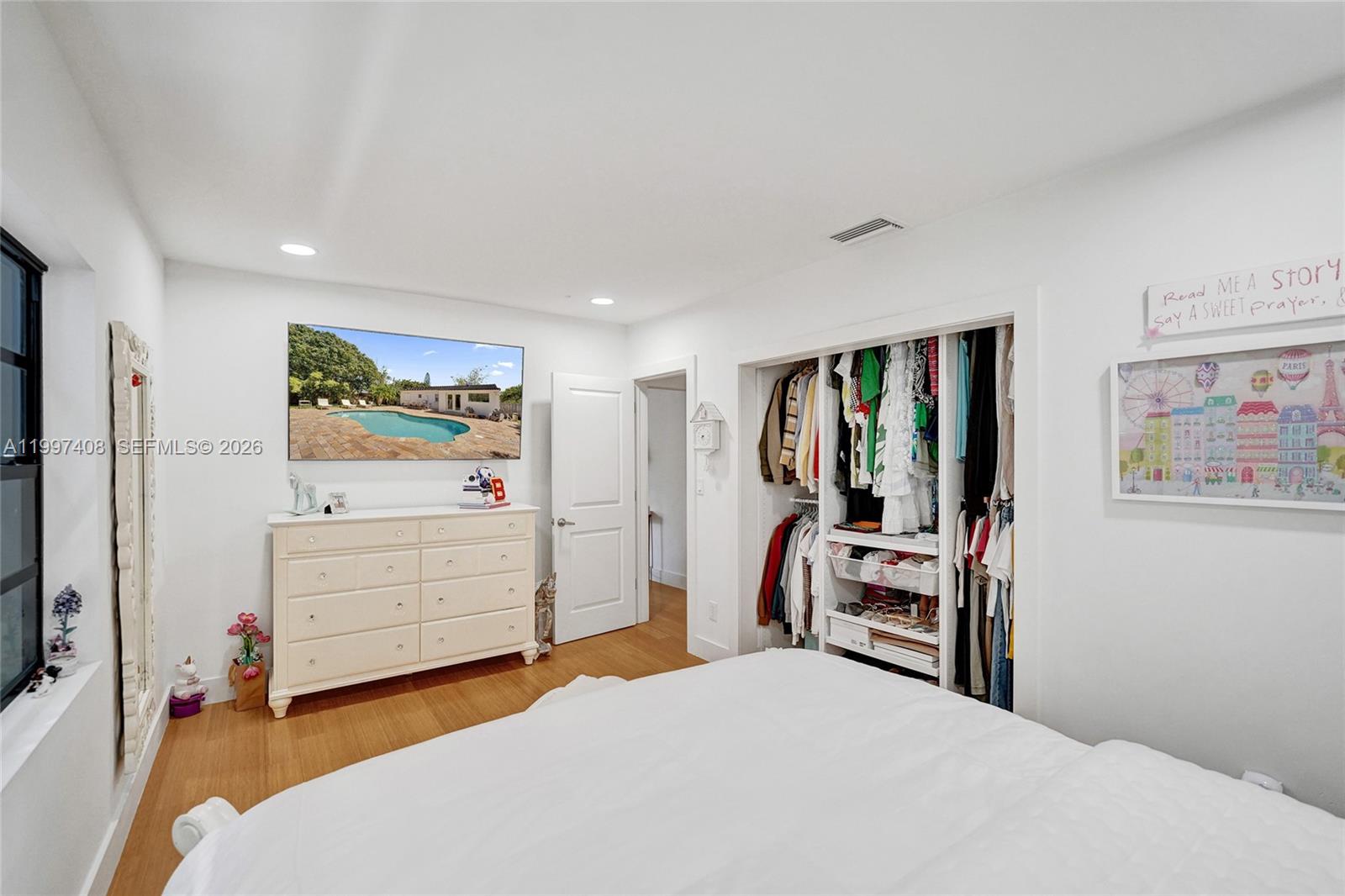 1515 Dewey St Hollywood, FL 33020