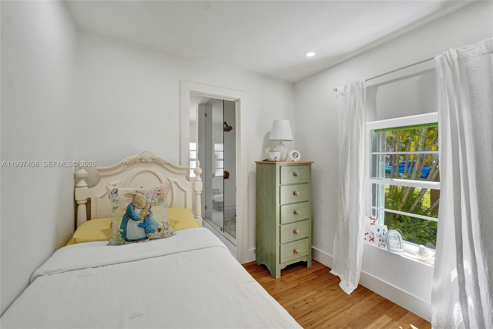 1515 Dewey St Hollywood, FL 33020