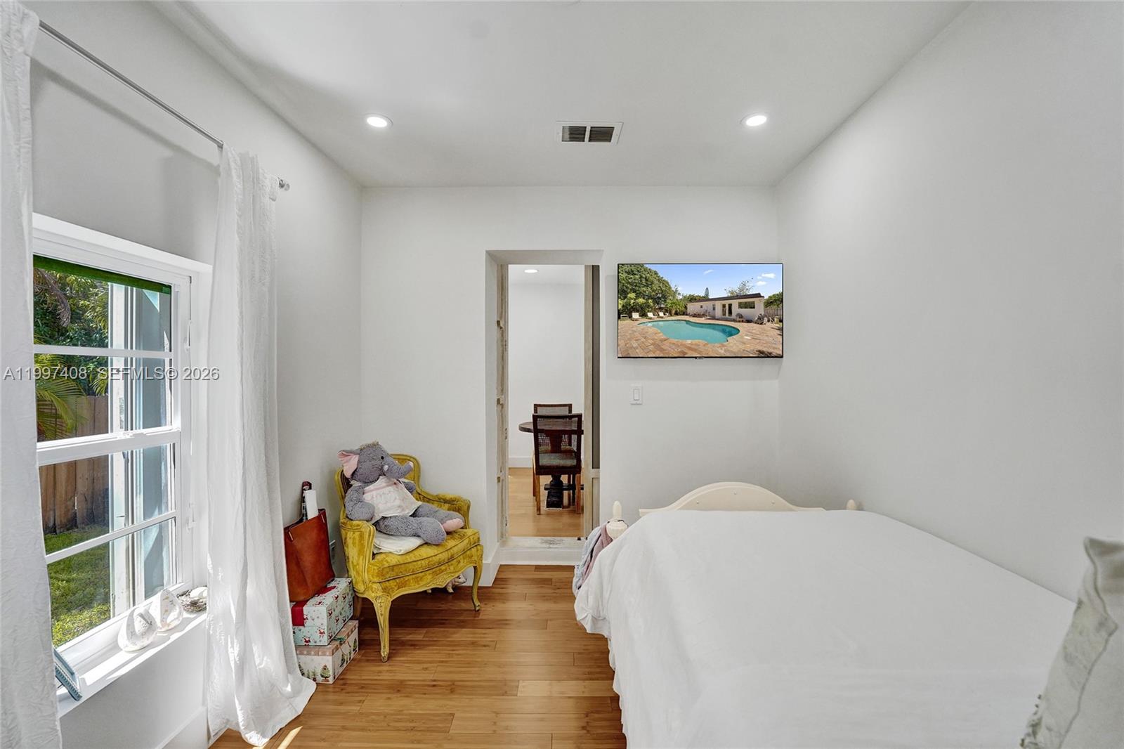 1515 Dewey St Hollywood, FL 33020