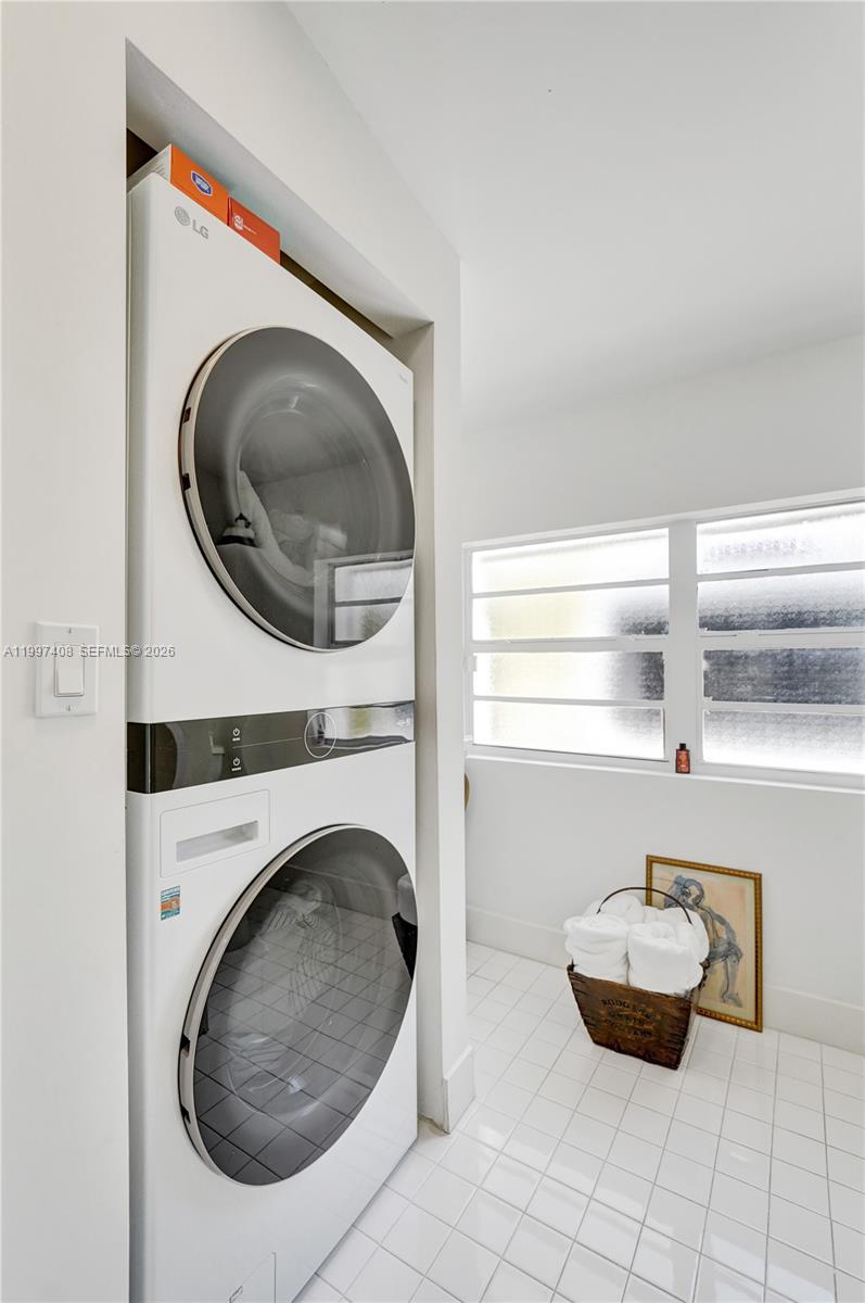 1515 Dewey St Hollywood, FL 33020