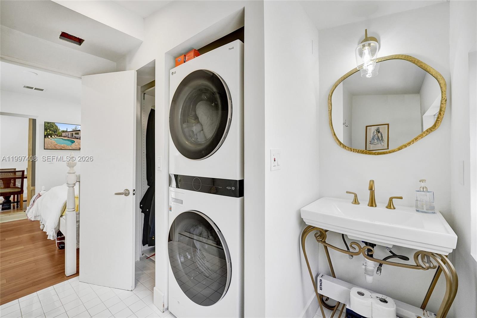 1515 Dewey St Hollywood, FL 33020