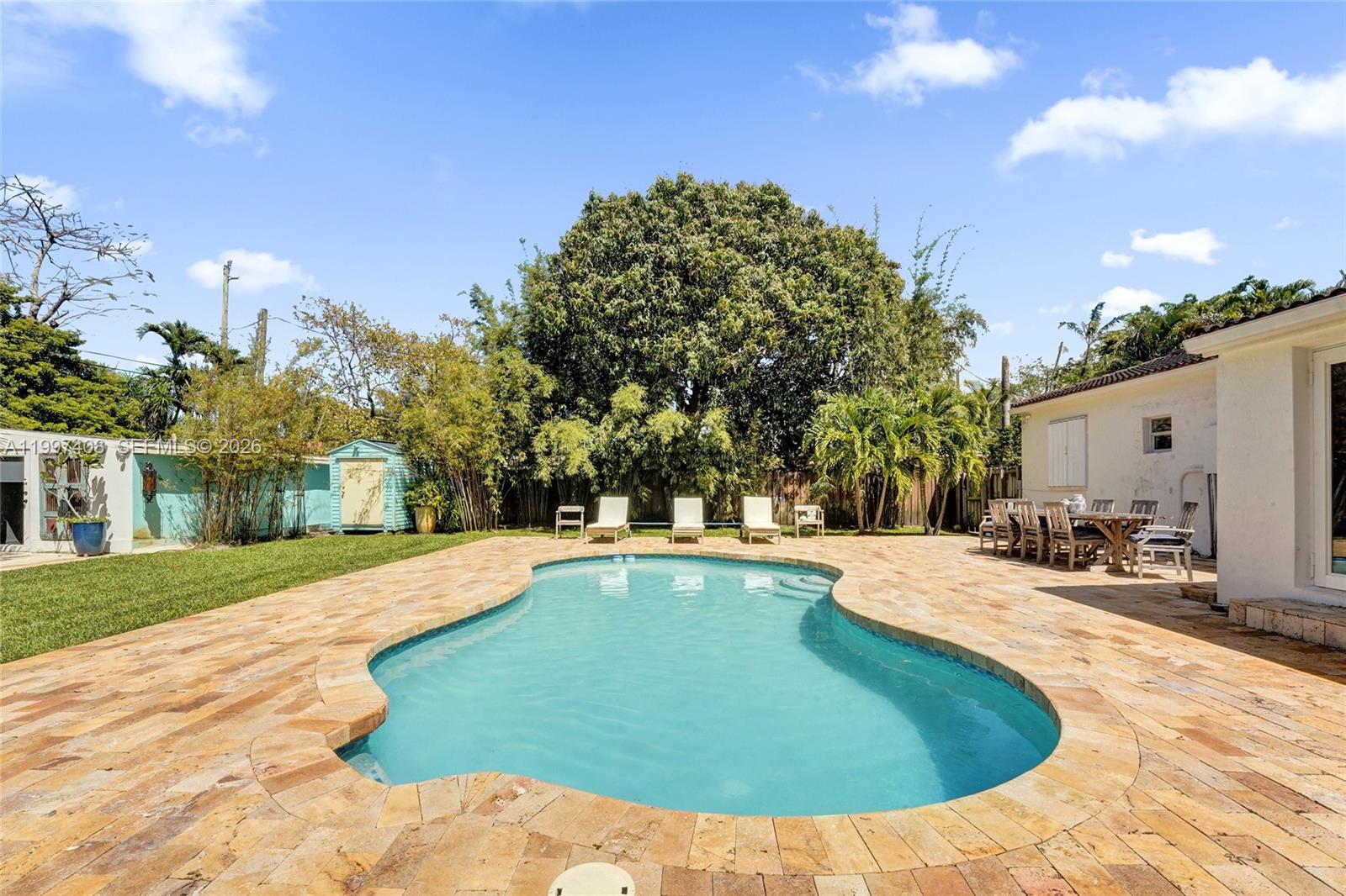 1515 Dewey St Hollywood, FL 33020