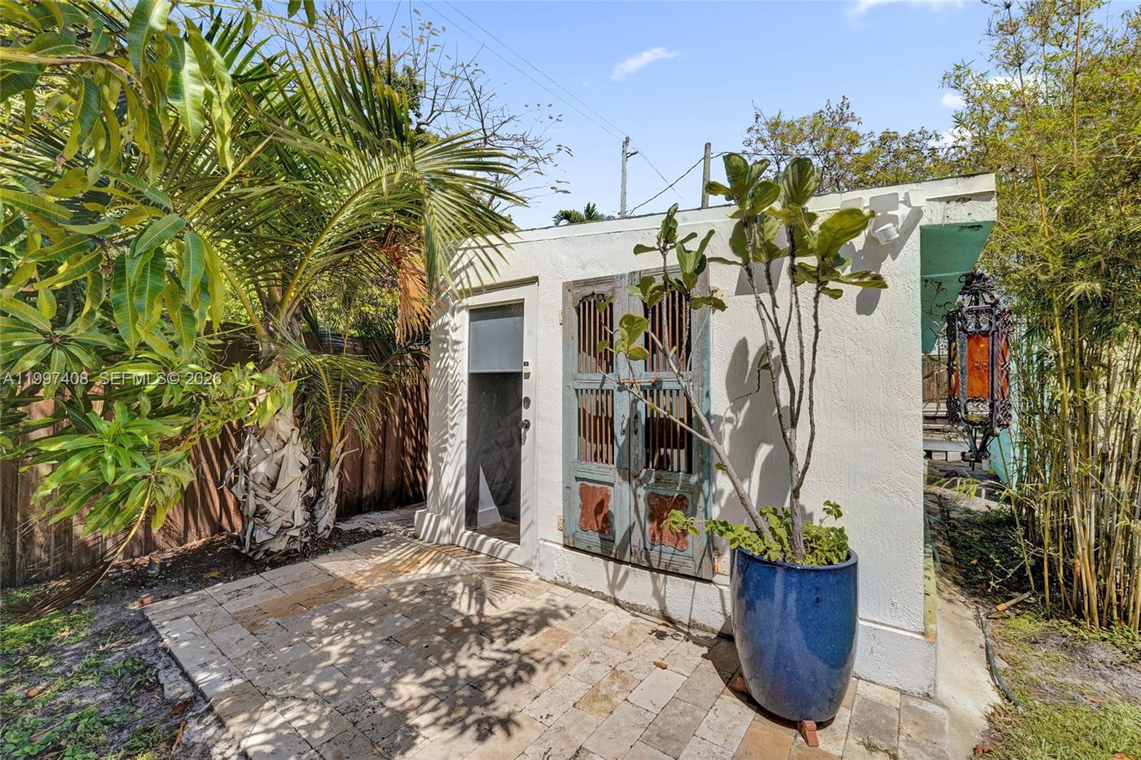 1515 Dewey St Hollywood, FL 33020