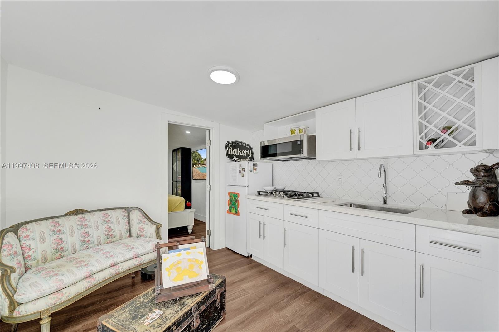 1515 Dewey St Hollywood, FL 33020