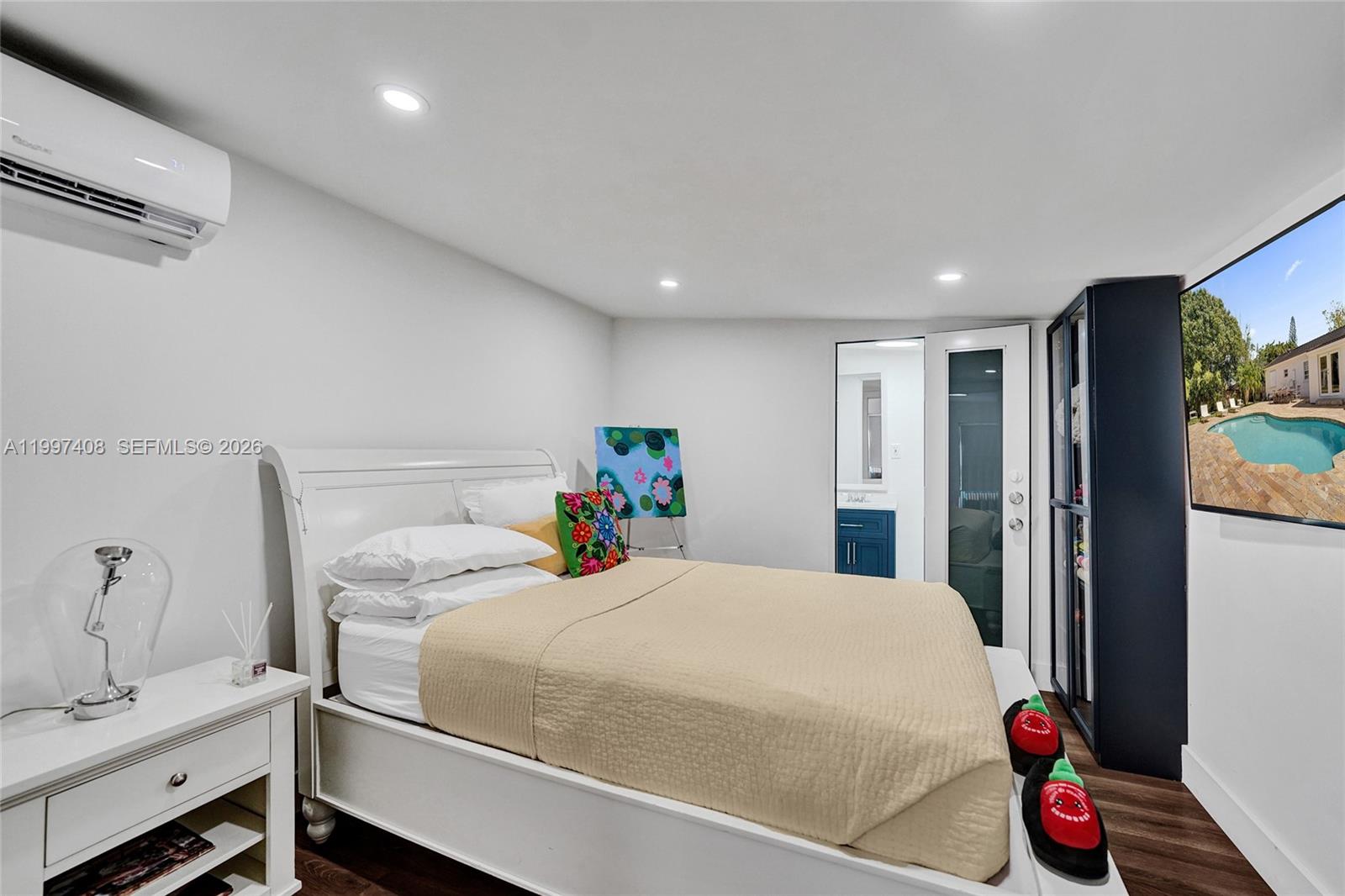 1515 Dewey St Hollywood, FL 33020