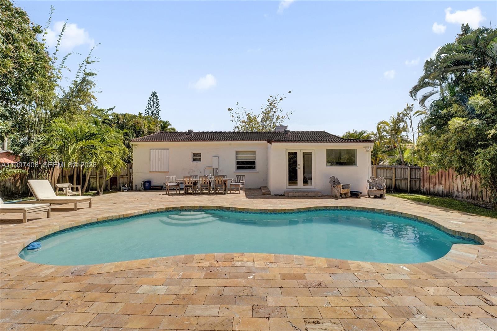 1515 Dewey St Hollywood, FL 33020