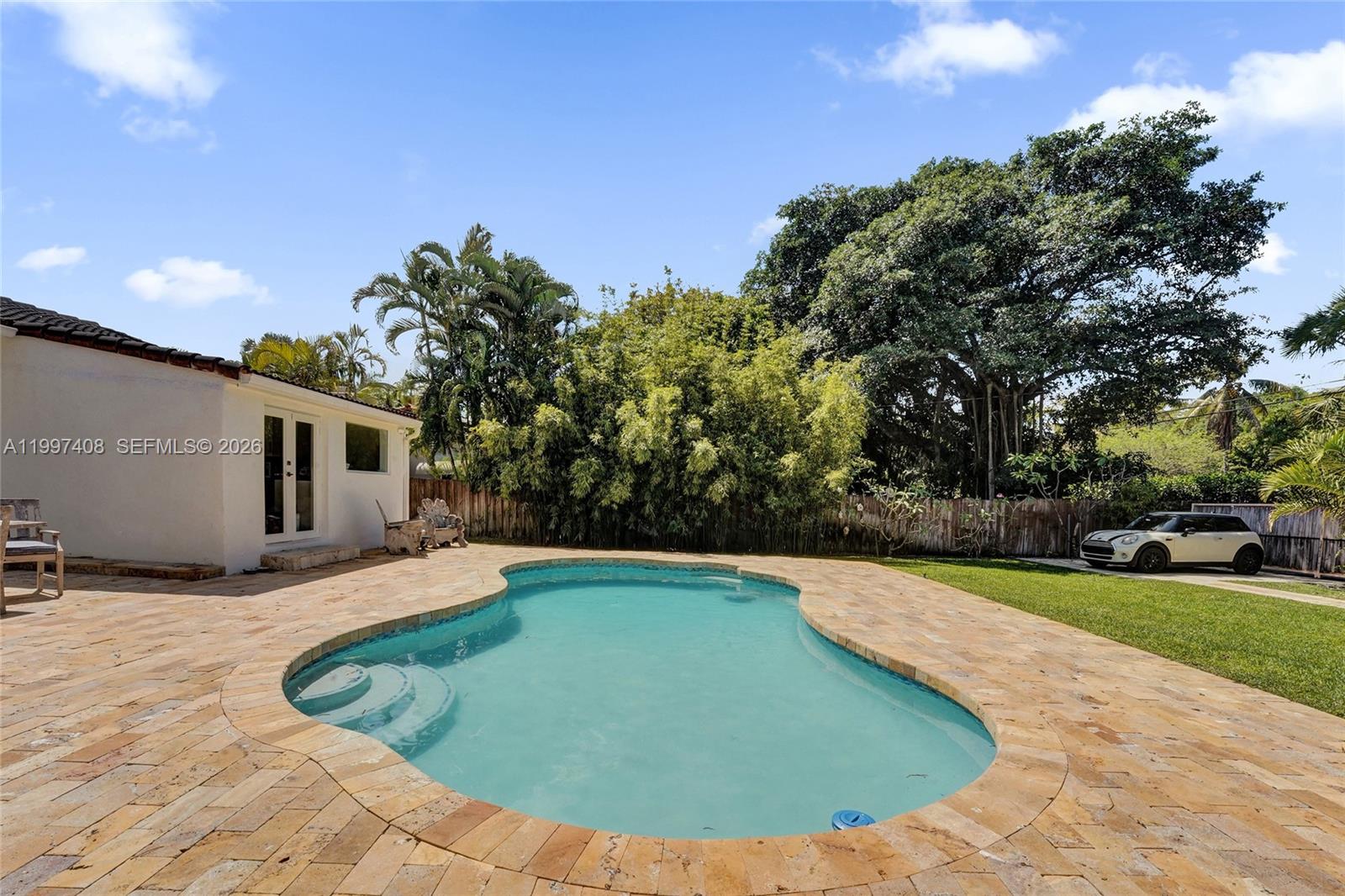 1515 Dewey St Hollywood, FL 33020