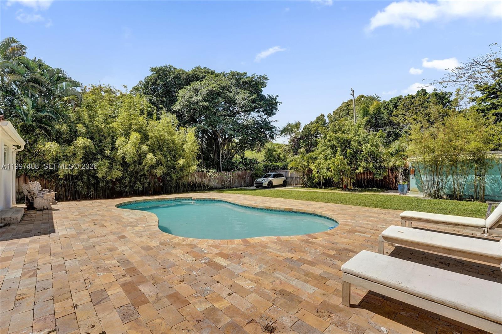 1515 Dewey St Hollywood, FL 33020