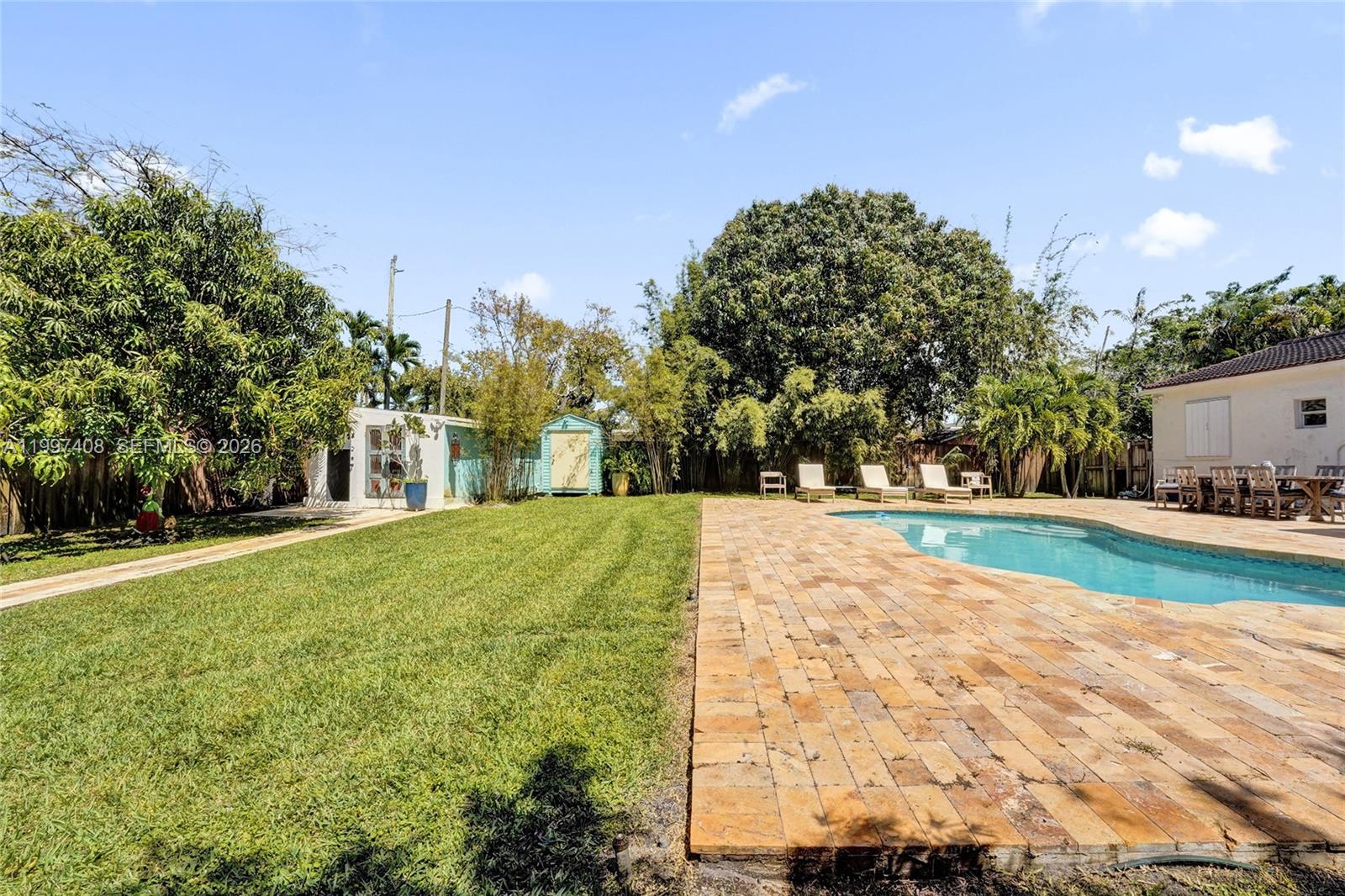 1515 Dewey St Hollywood, FL 33020