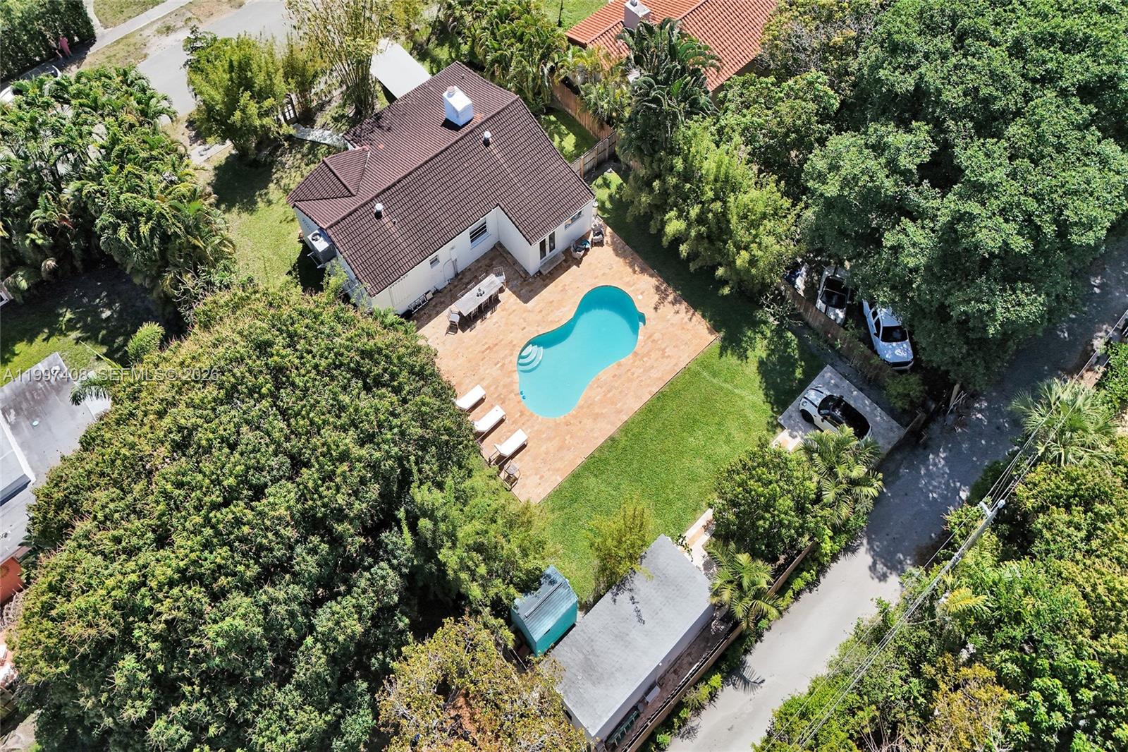 1515 Dewey St Hollywood, FL 33020