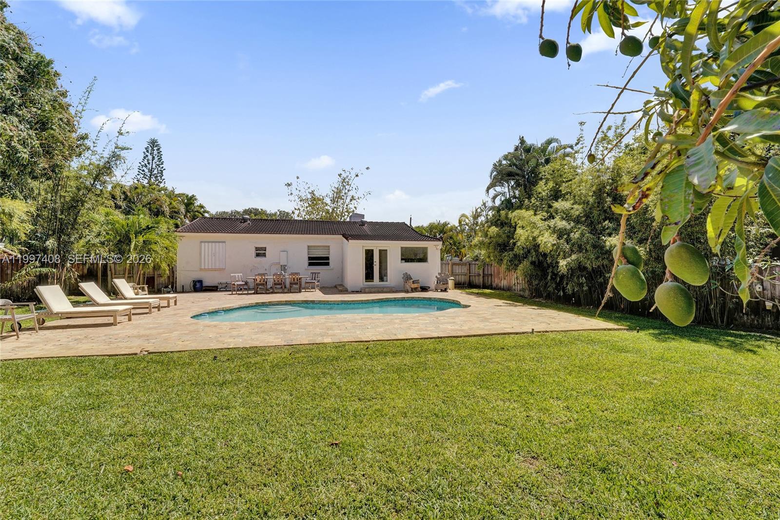 1515 Dewey St Hollywood, FL 33020