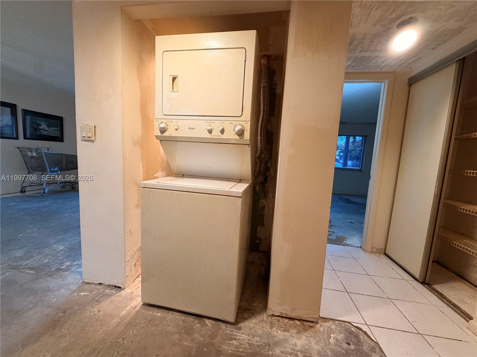 17000 NW 67th Ave #115 Hialeah, FL 33015