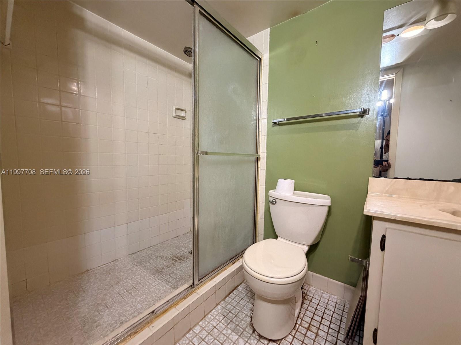 17000 NW 67th Ave #115 Hialeah, FL 33015