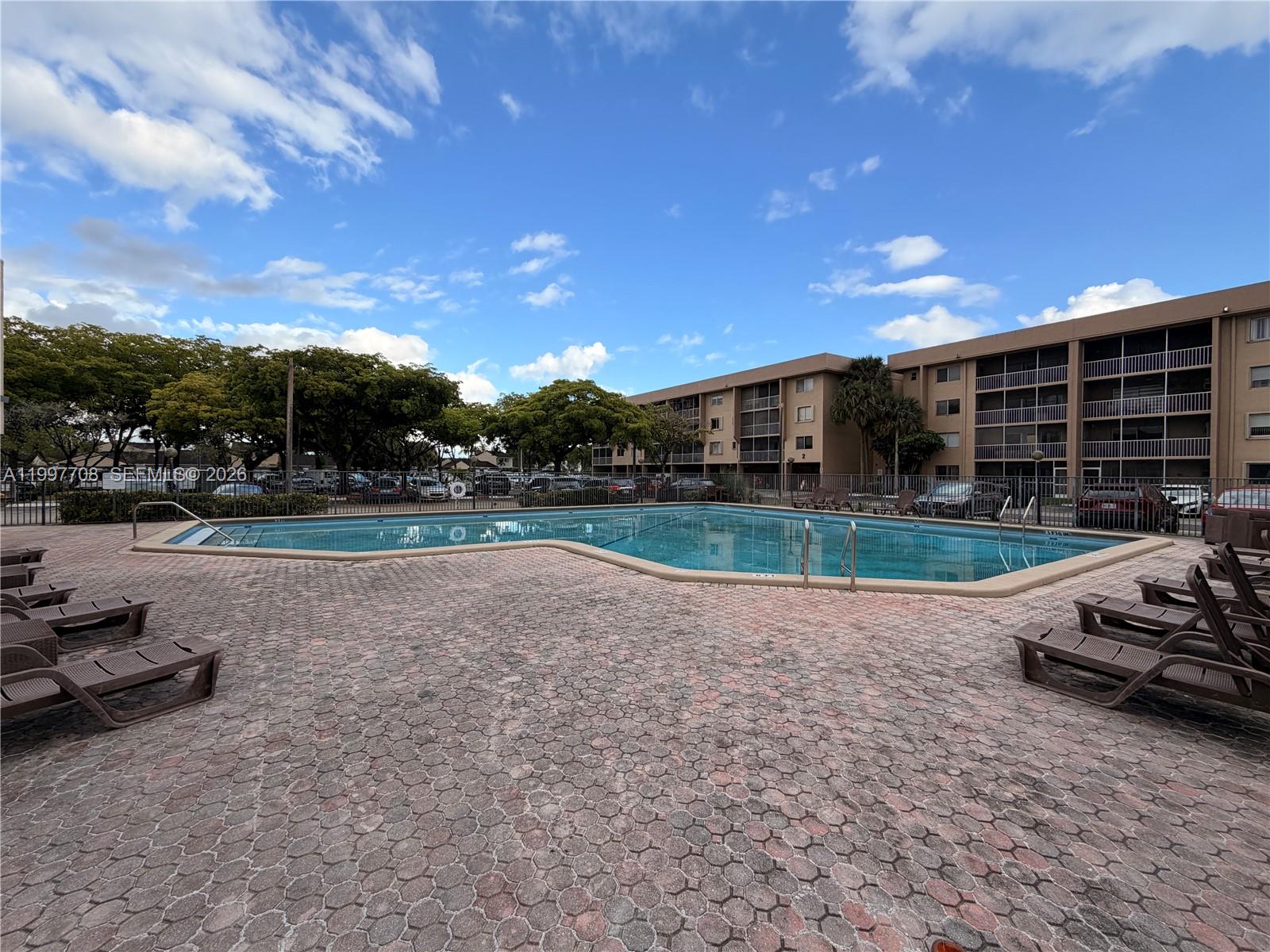 17000 NW 67th Ave #115 Hialeah, FL 33015