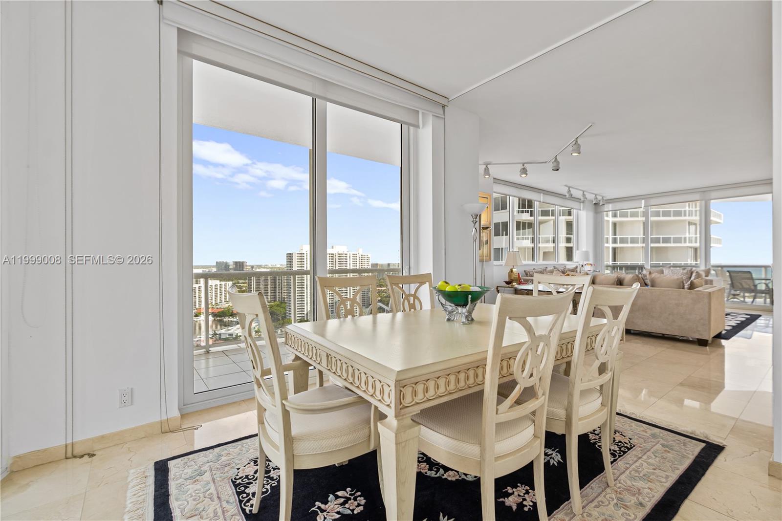 3802 NE 207th St #2704 Aventura, FL 33180