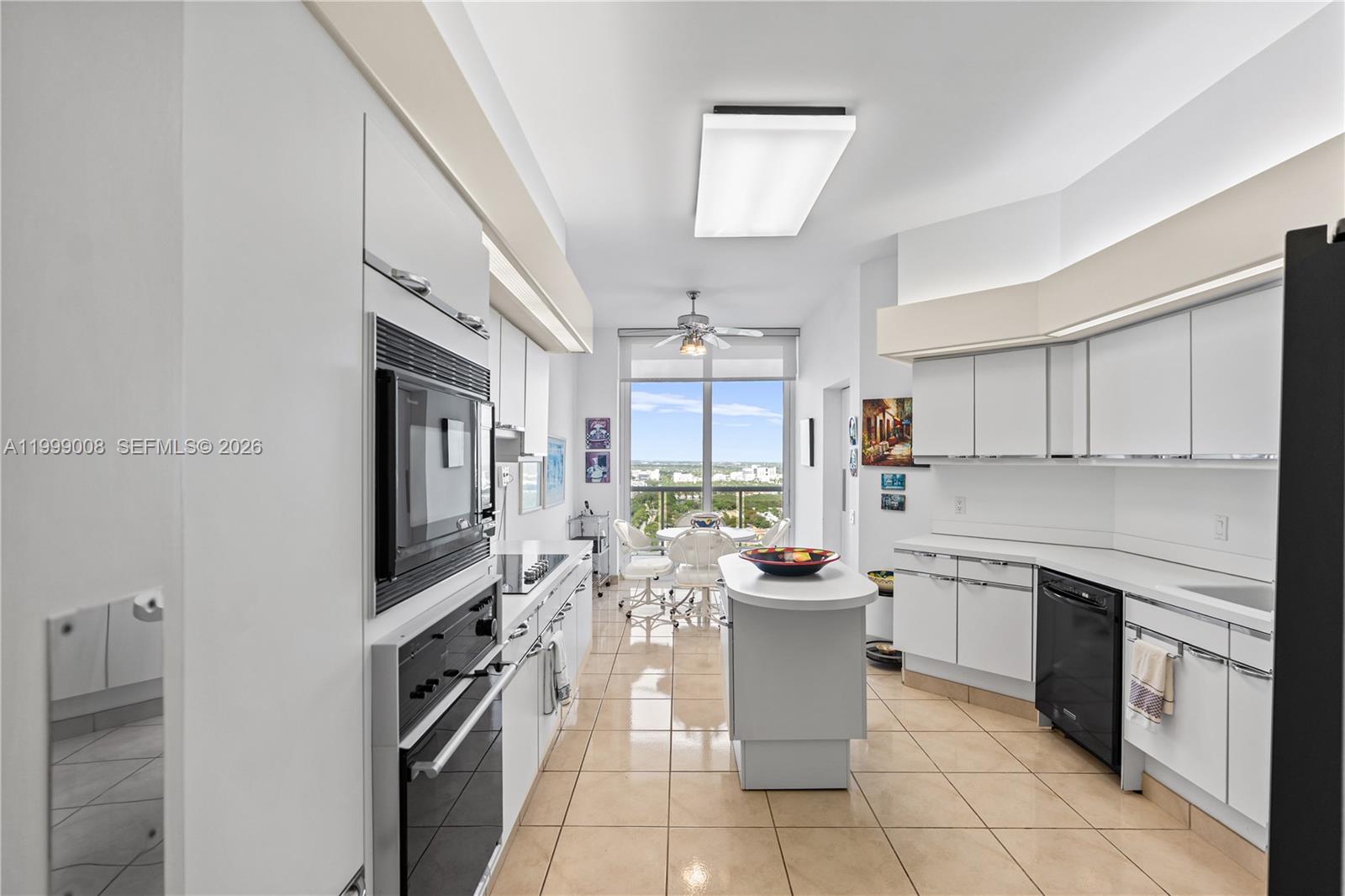 3802 NE 207th St #2704 Aventura, FL 33180