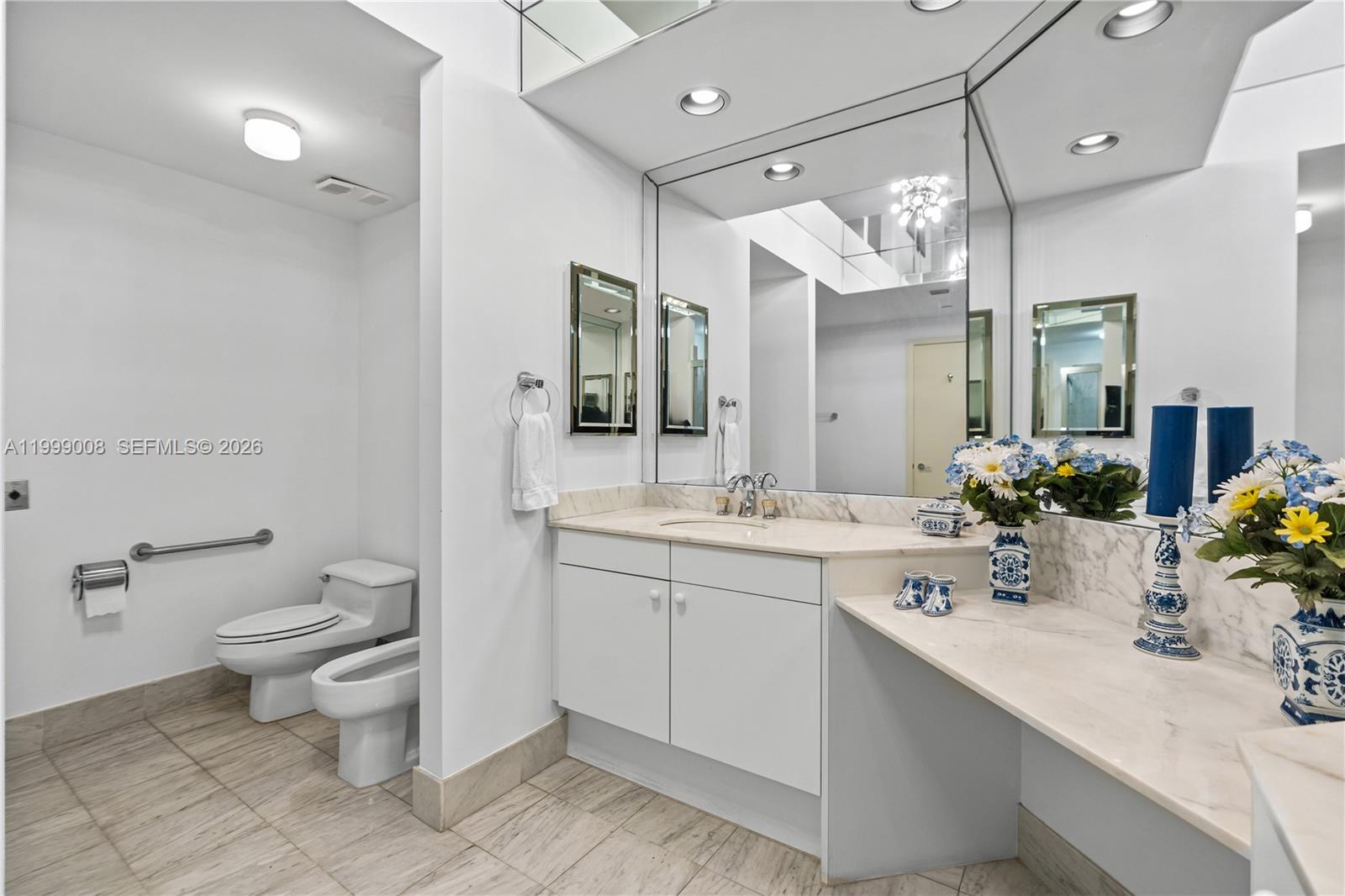 3802 NE 207th St #2704 Aventura, FL 33180