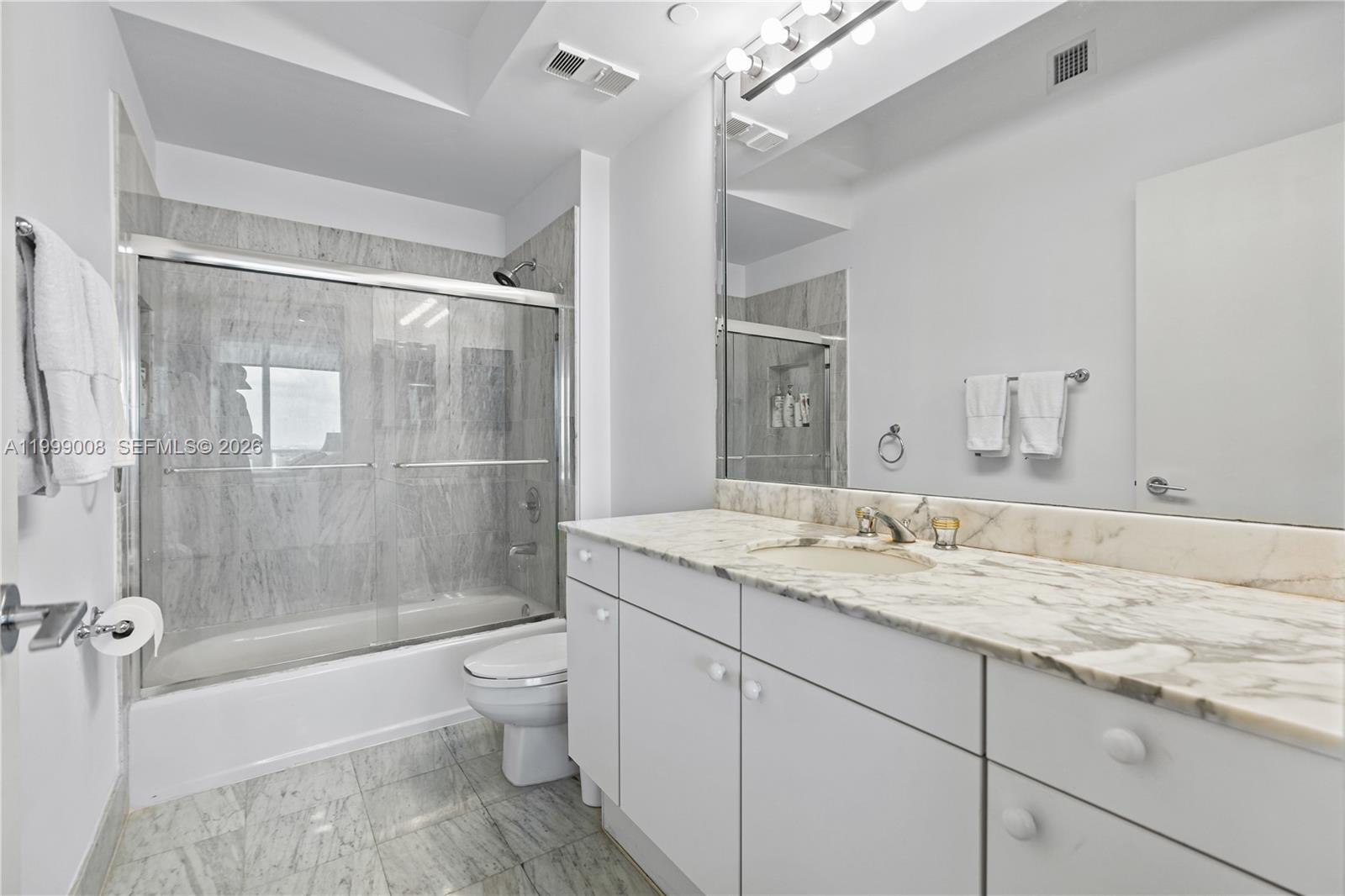 3802 NE 207th St #2704 Aventura, FL 33180