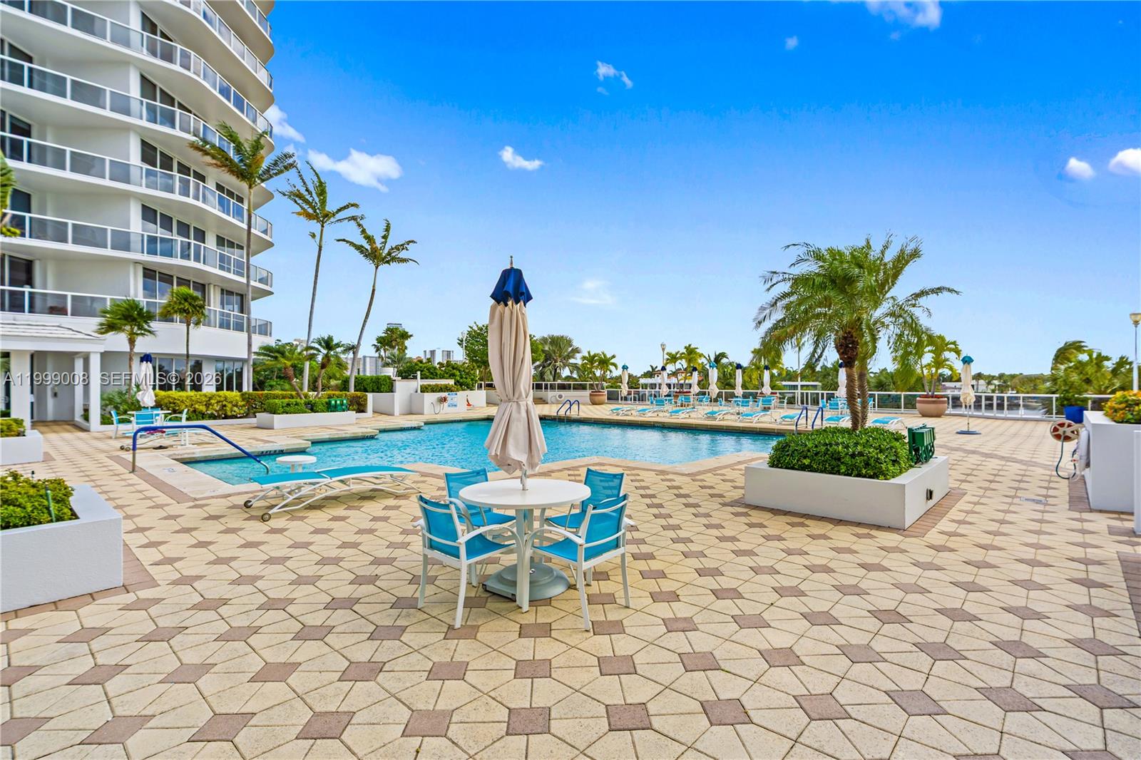 3802 NE 207th St #2704 Aventura, FL 33180