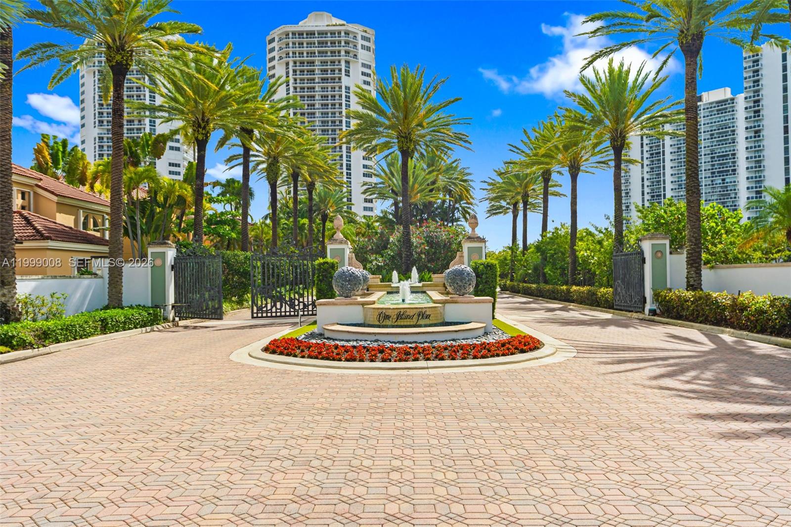 3802 NE 207th St #2704 Aventura, FL 33180