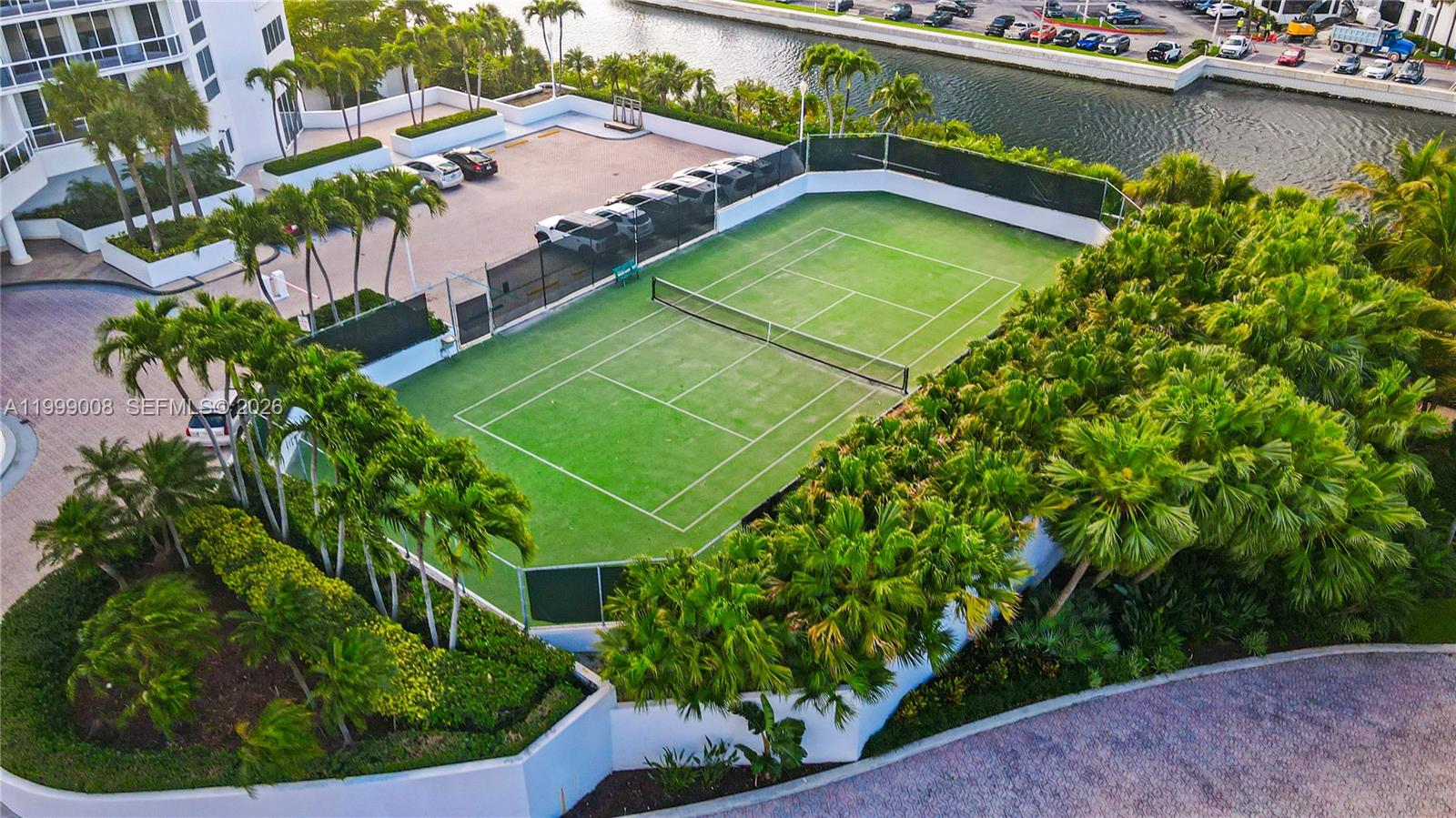 3802 NE 207th St #2704 Aventura, FL 33180