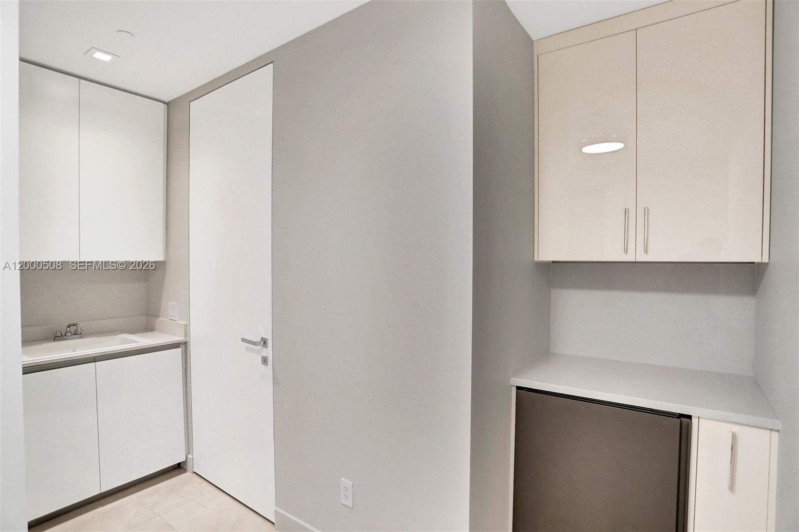 18975 Collins Ave #2001 Sunny Isles Beach, FL 33160