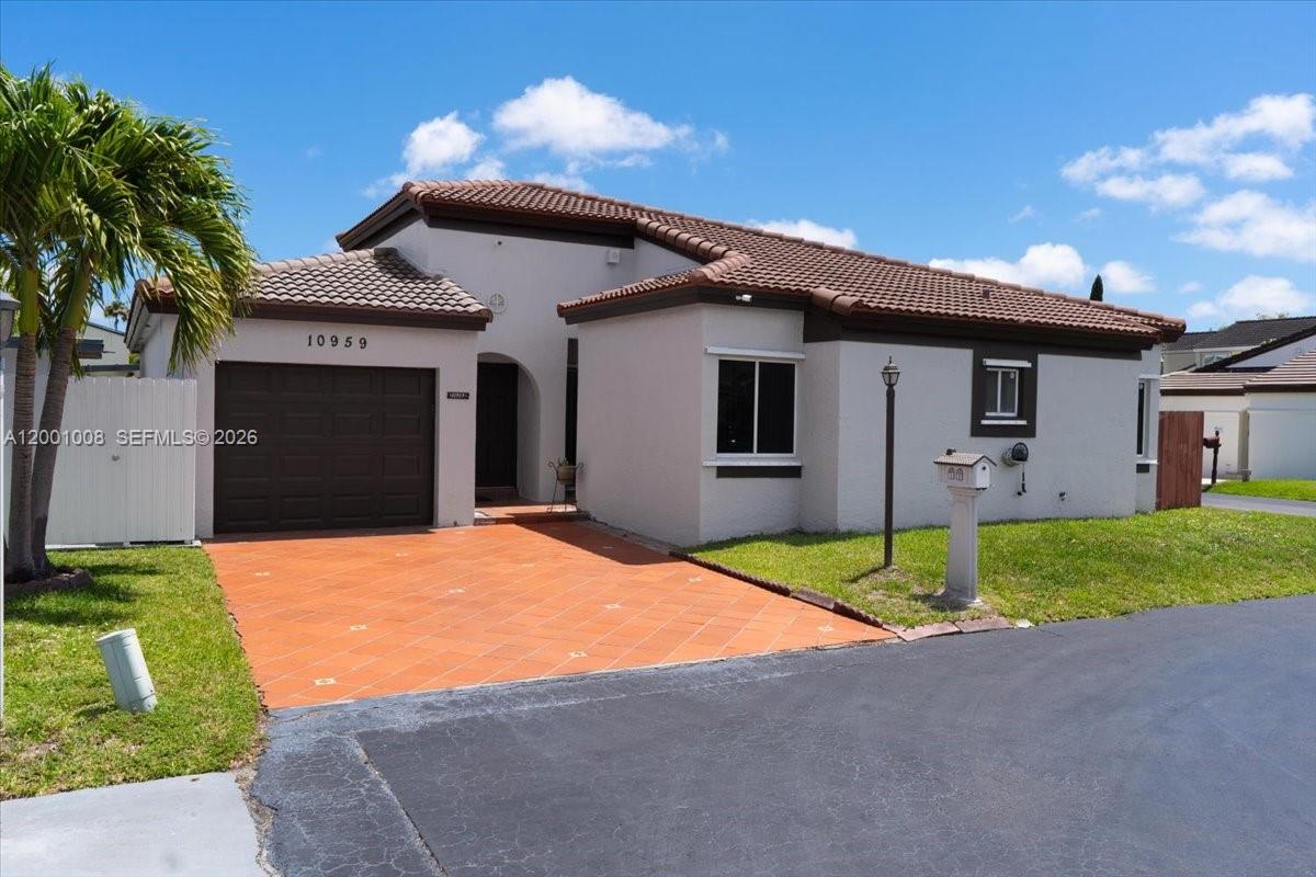 10959 SW 72nd Ter Miami, FL 33173