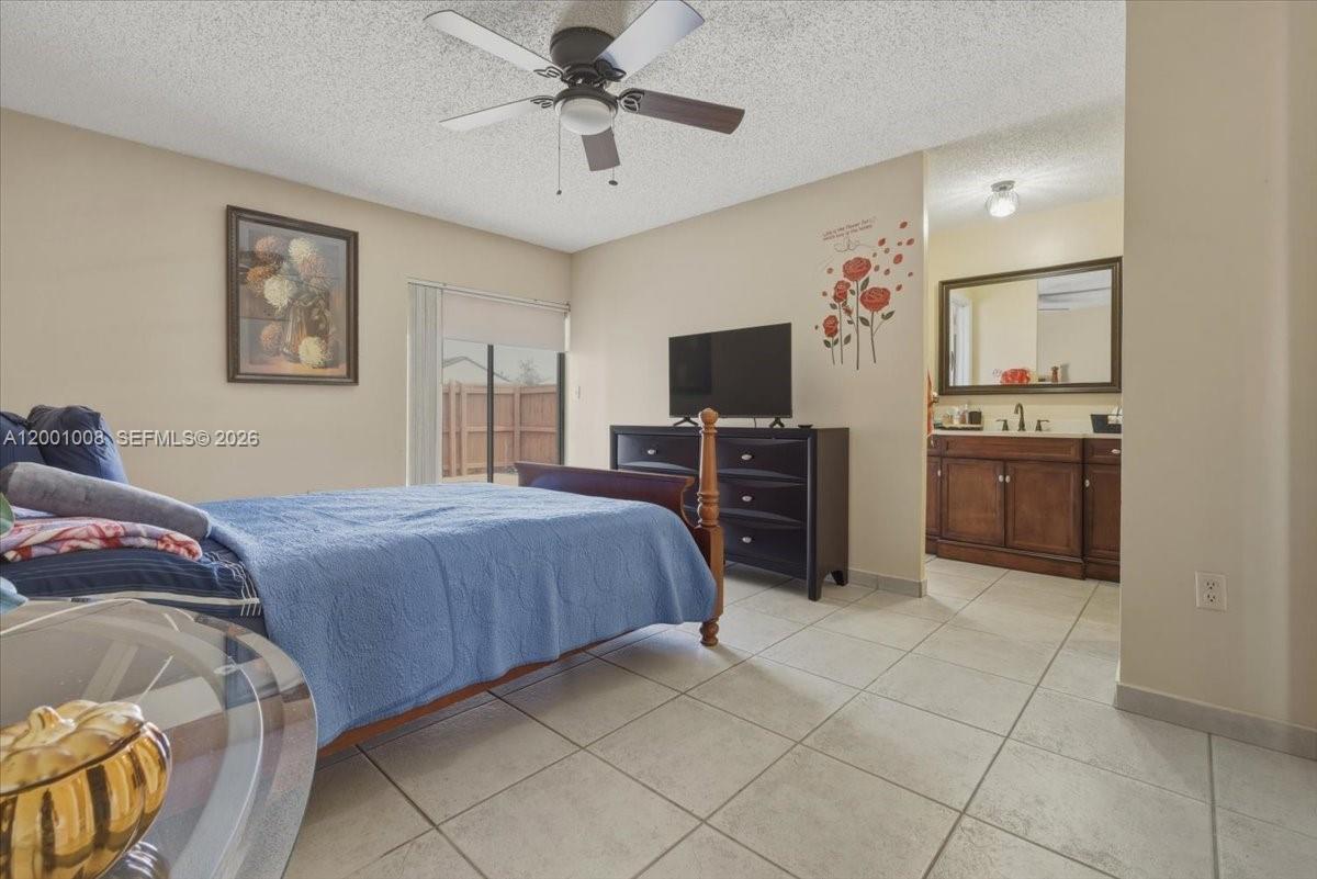 10959 SW 72nd Ter Miami, FL 33173