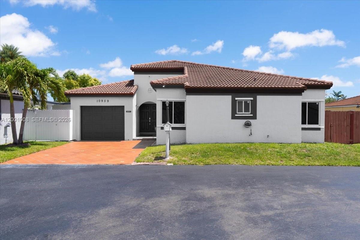 10959 SW 72nd Ter Miami, FL 33173