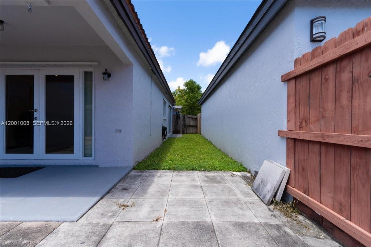 10959 SW 72nd Ter Miami, FL 33173