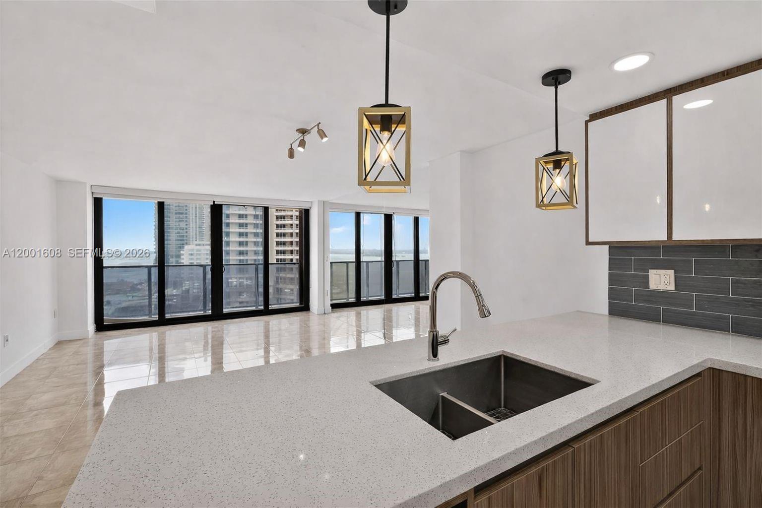 image Charter Club11