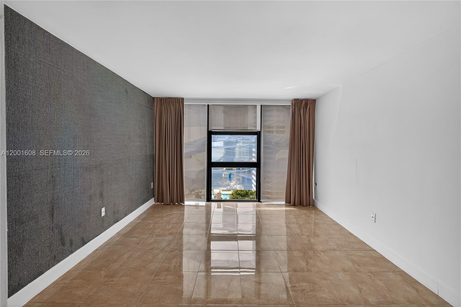 image Charter Club21