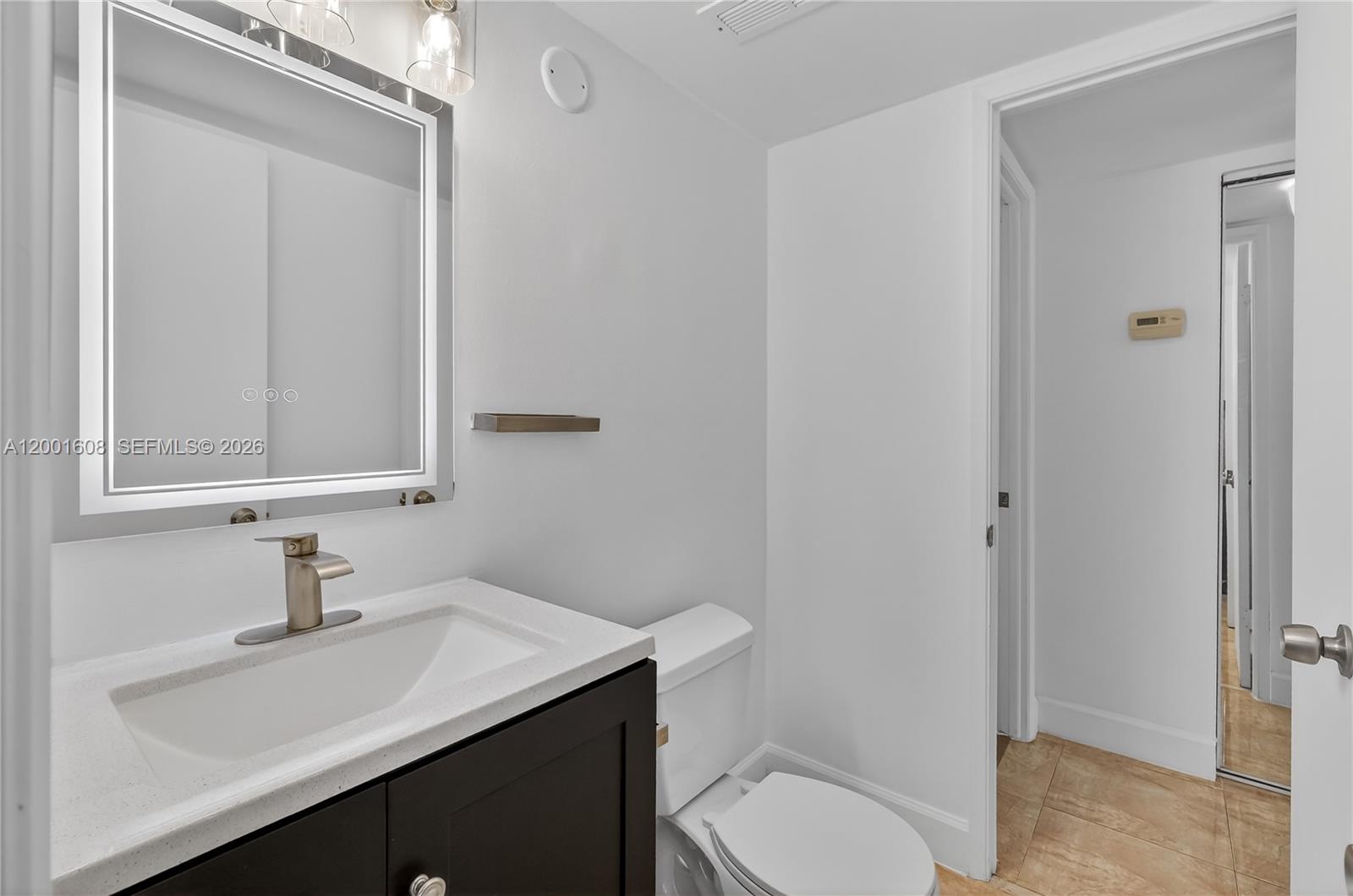 image Charter Club26