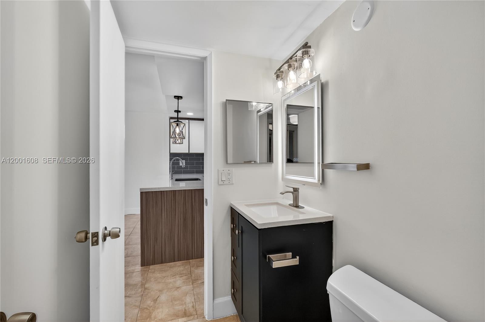 image Charter Club27