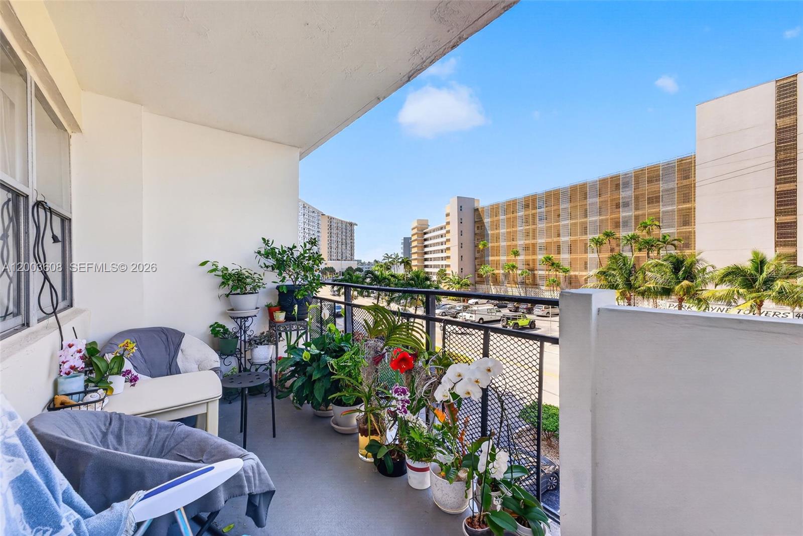 401 Golden Isles Dr #303 Hallandale Beach, FL 33009