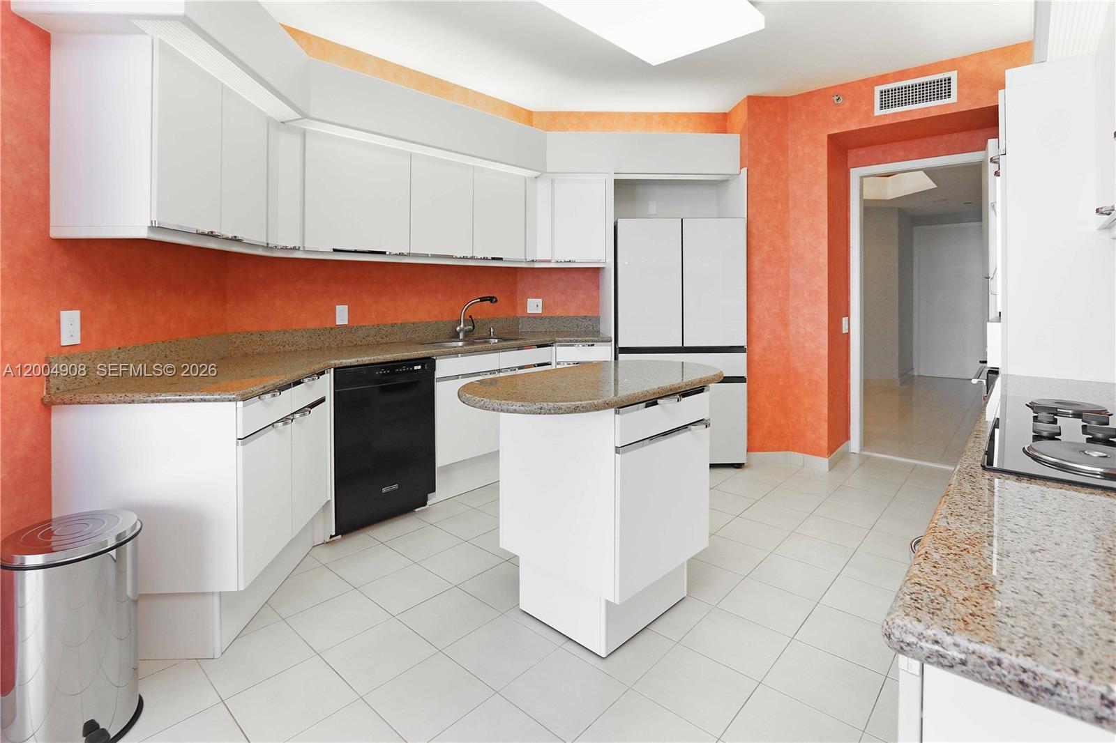 3802 NE 207th St #2604 Aventura, FL 33180