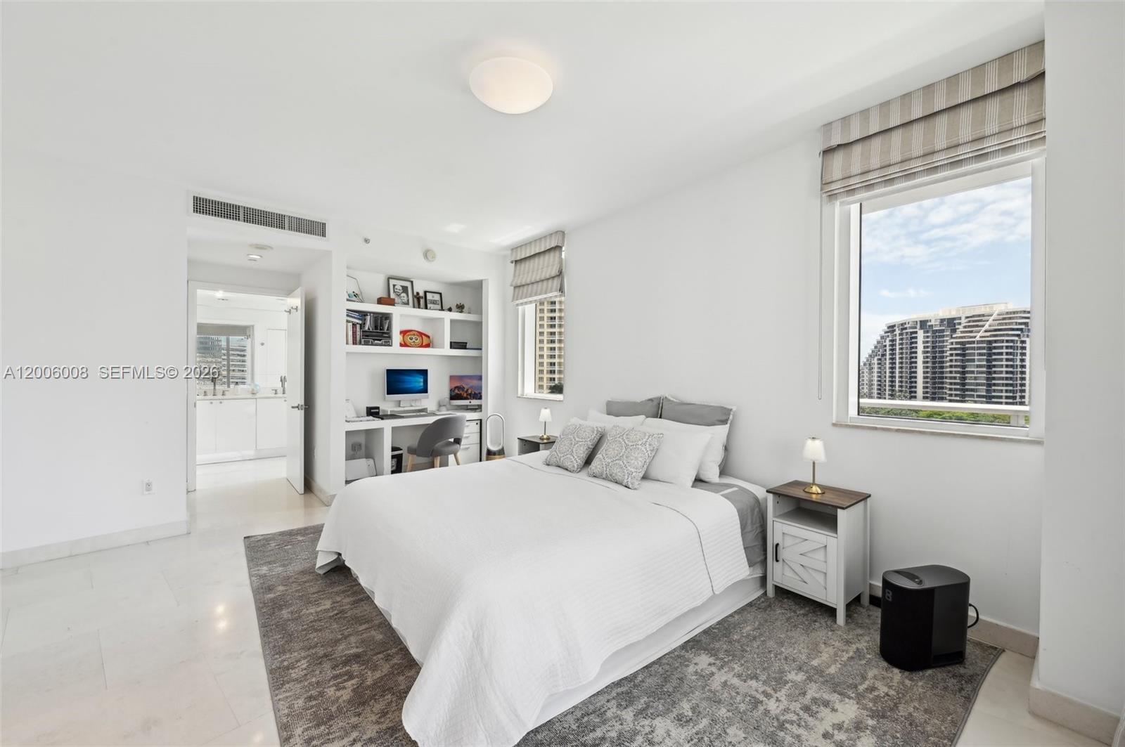 901 Brickell Key Blvd #1009 Miami, FL 33131