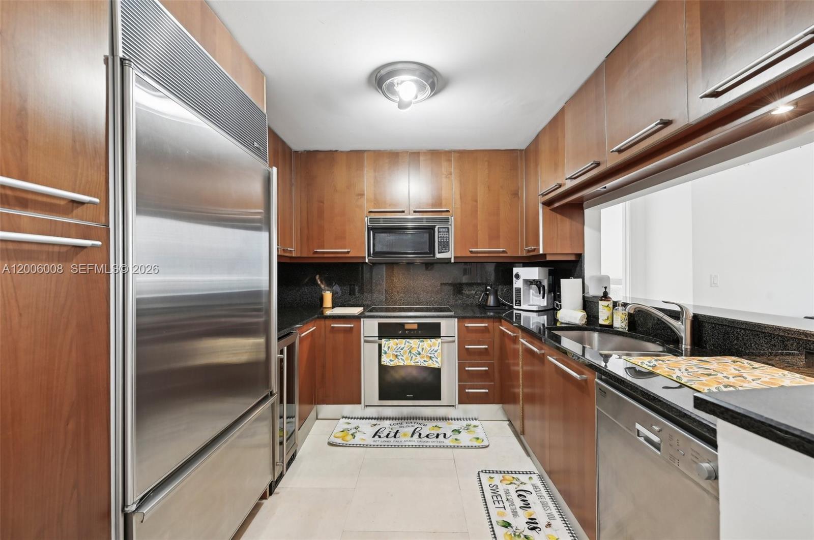 901 Brickell Key Blvd #1009 Miami, FL 33131