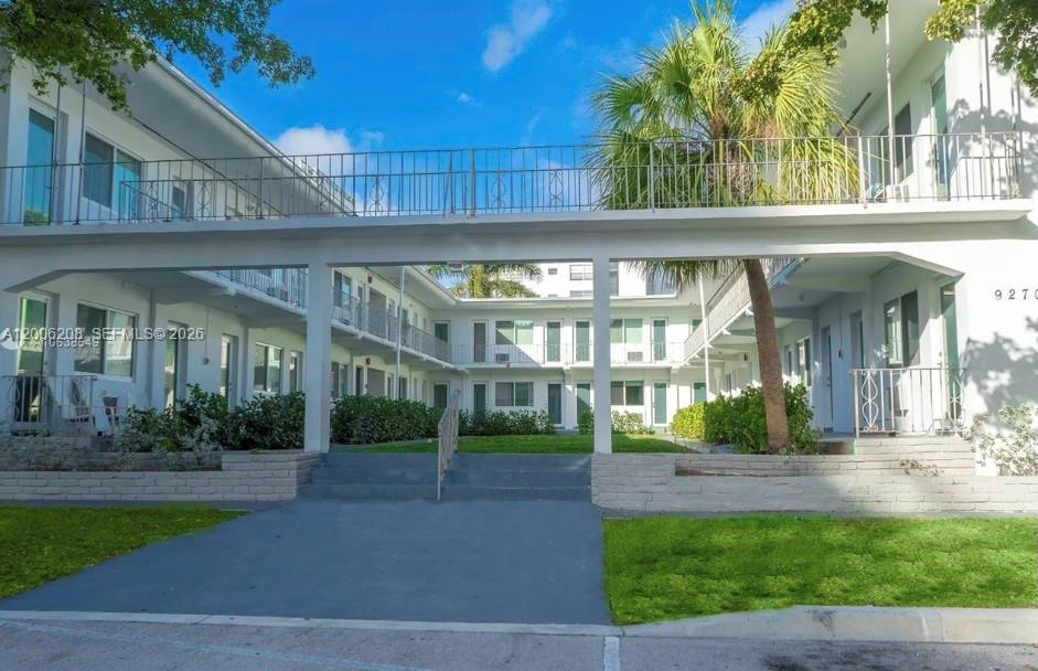 9270 E Bay Hbr Dr #3A