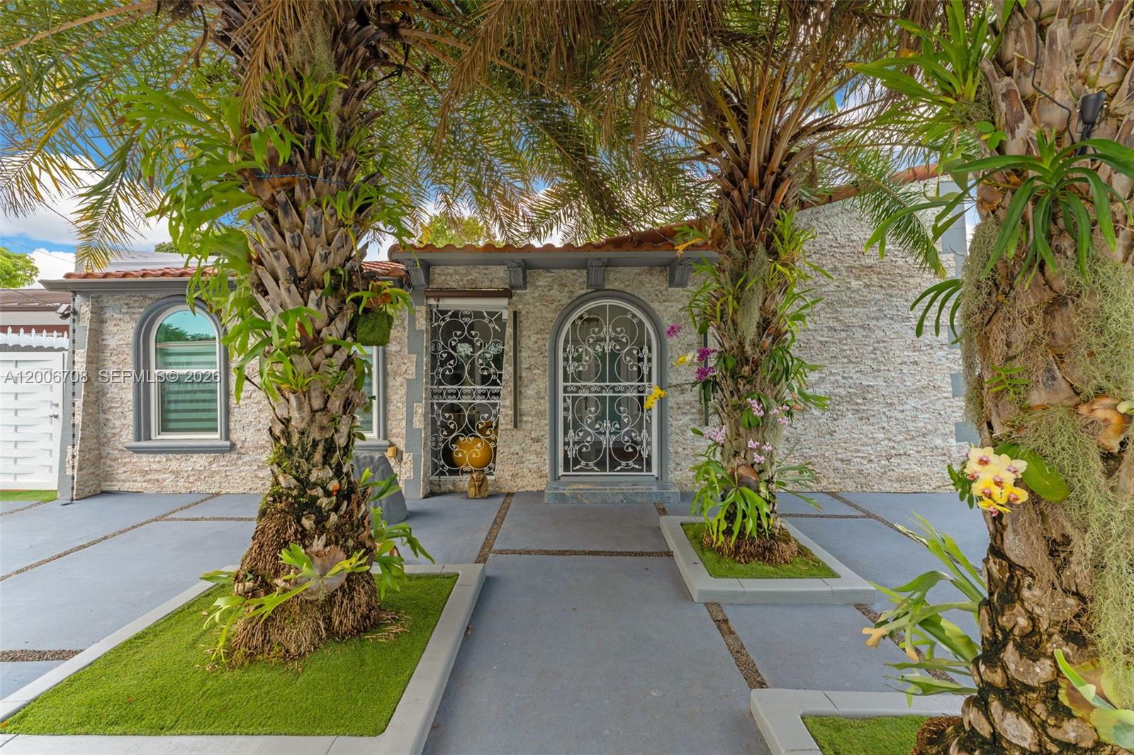 1870 NW 32nd Ave