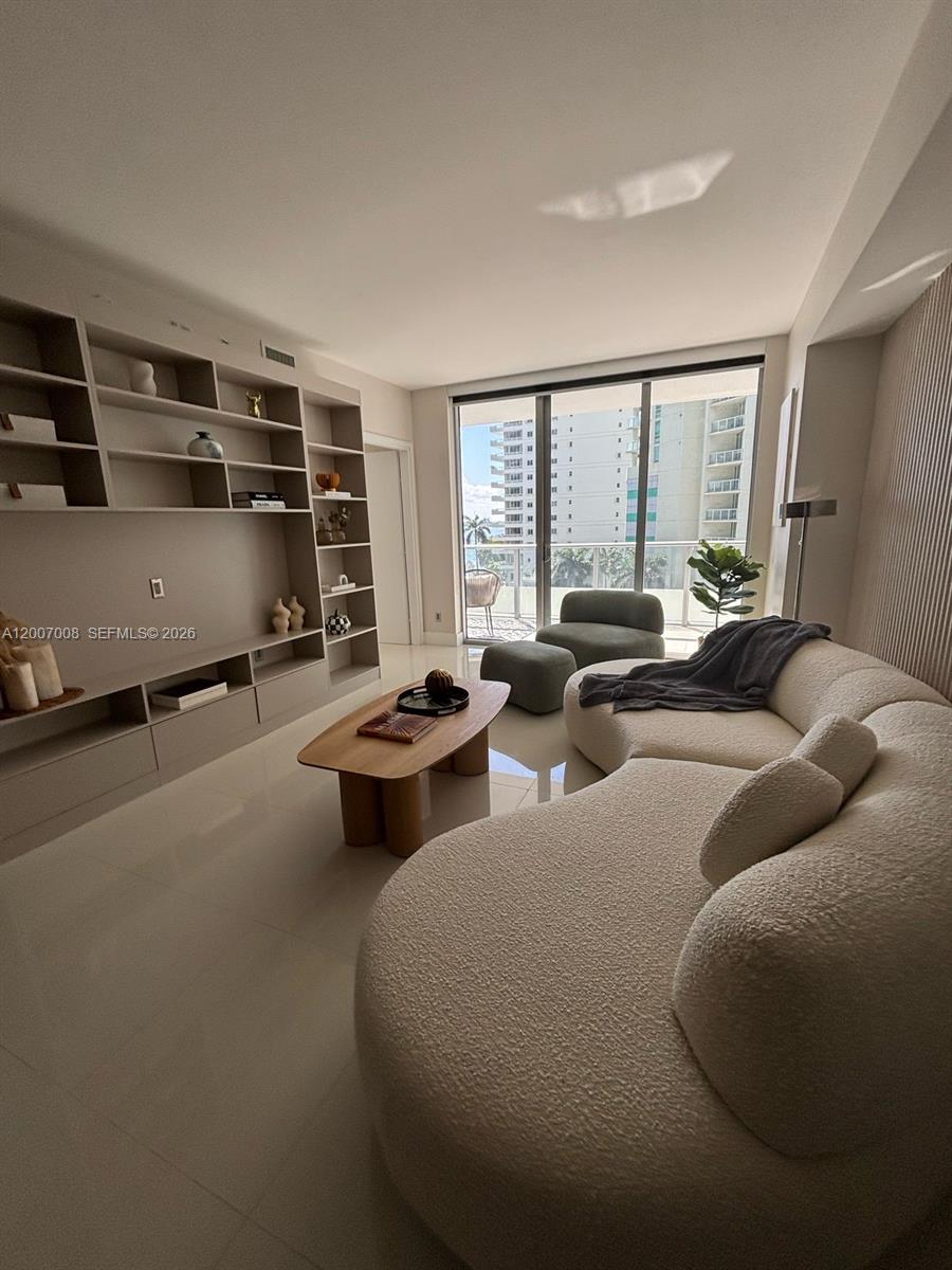image Brickell House12