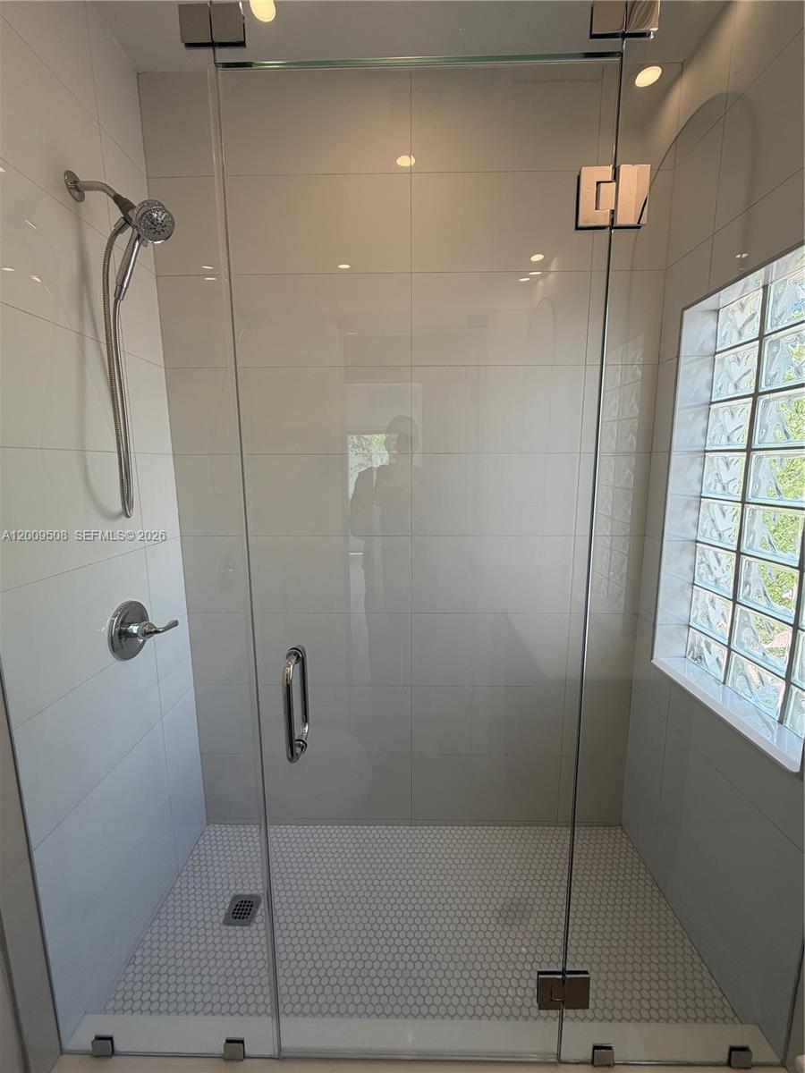 533 Minorca Ave Coral Gables, FL 33134