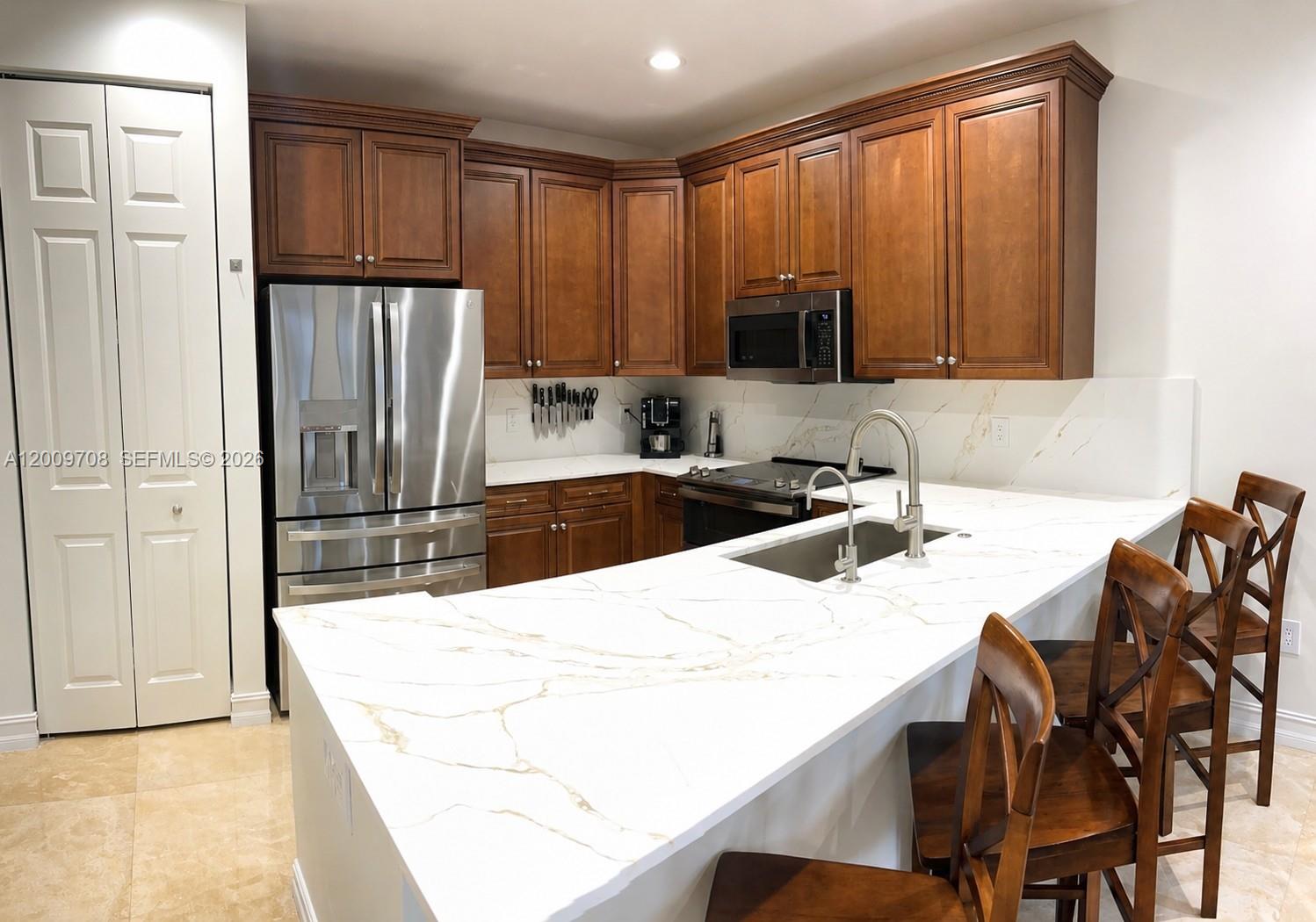 542 NE 17th Ave Fort Lauderdale, FL 33301