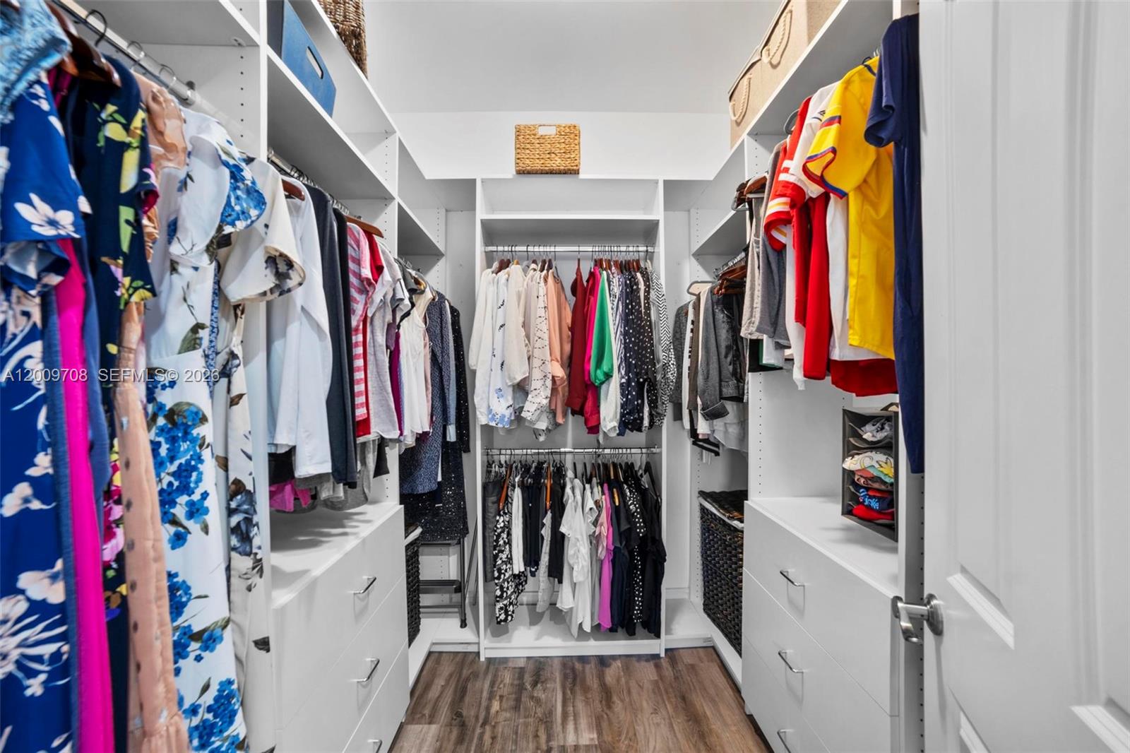 542 NE 17th Ave Fort Lauderdale, FL 33301