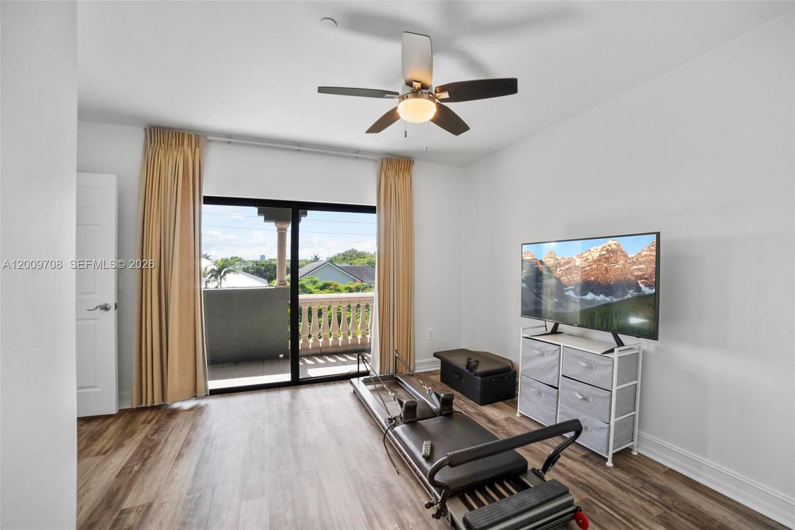 542 NE 17th Ave Fort Lauderdale, FL 33301