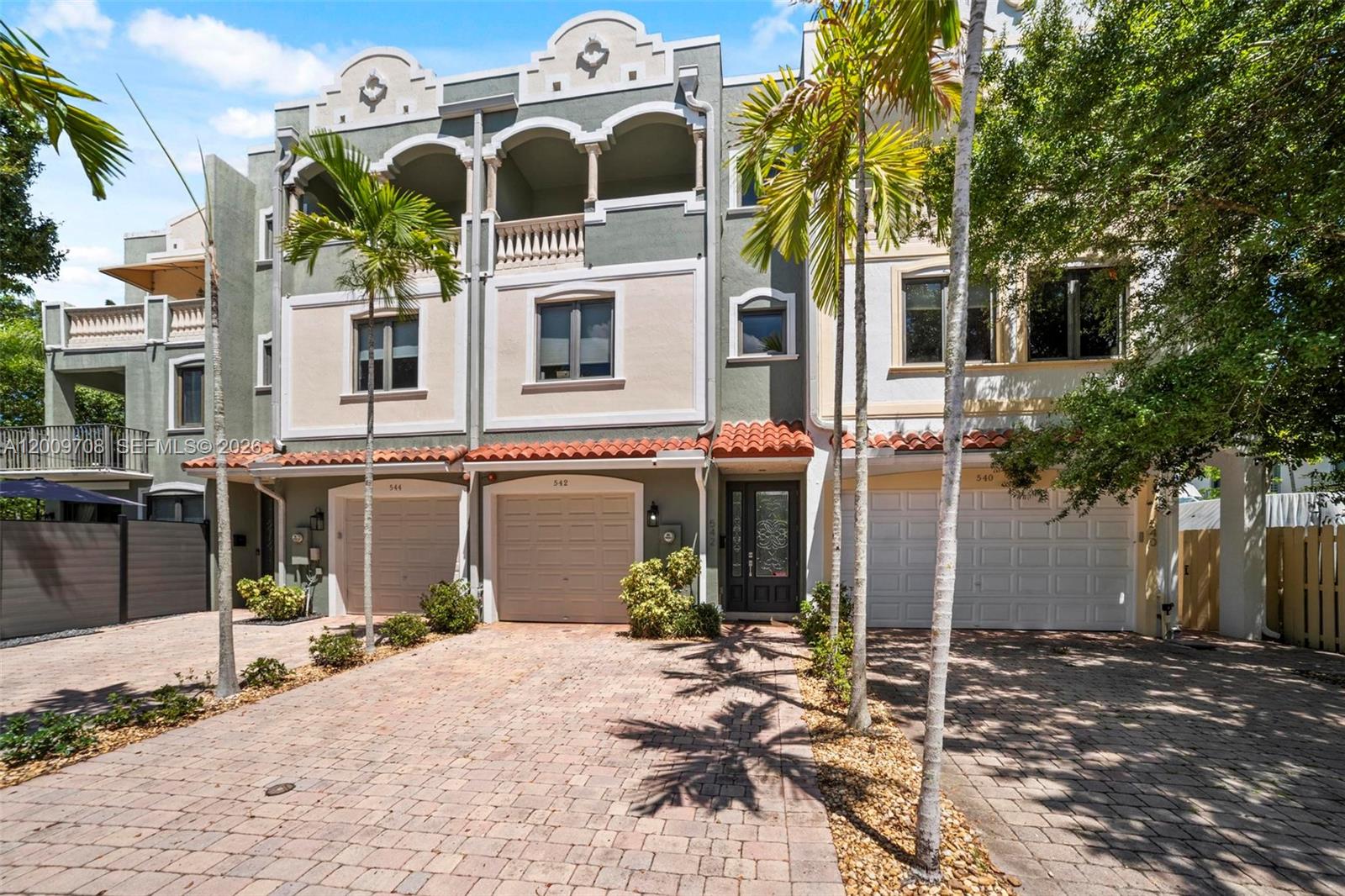 542 NE 17th Ave Fort Lauderdale, FL 33301