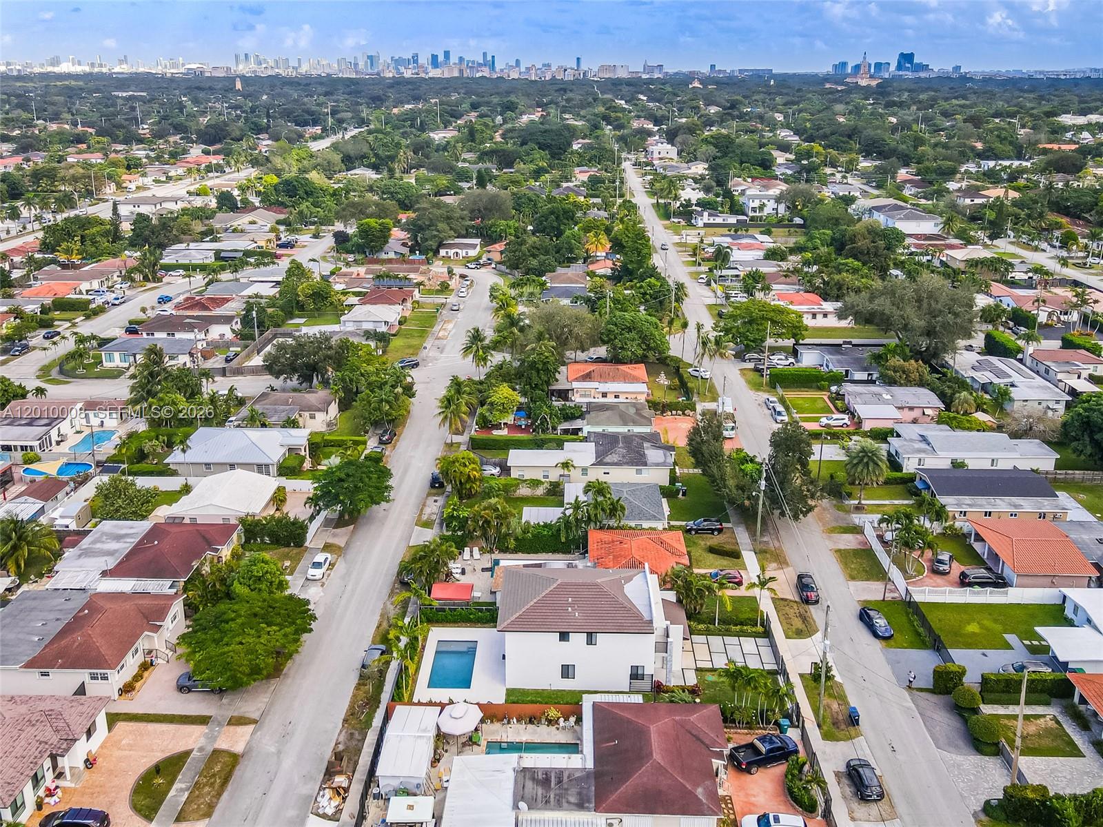 6535 SW 26th St Miami, FL 33155
